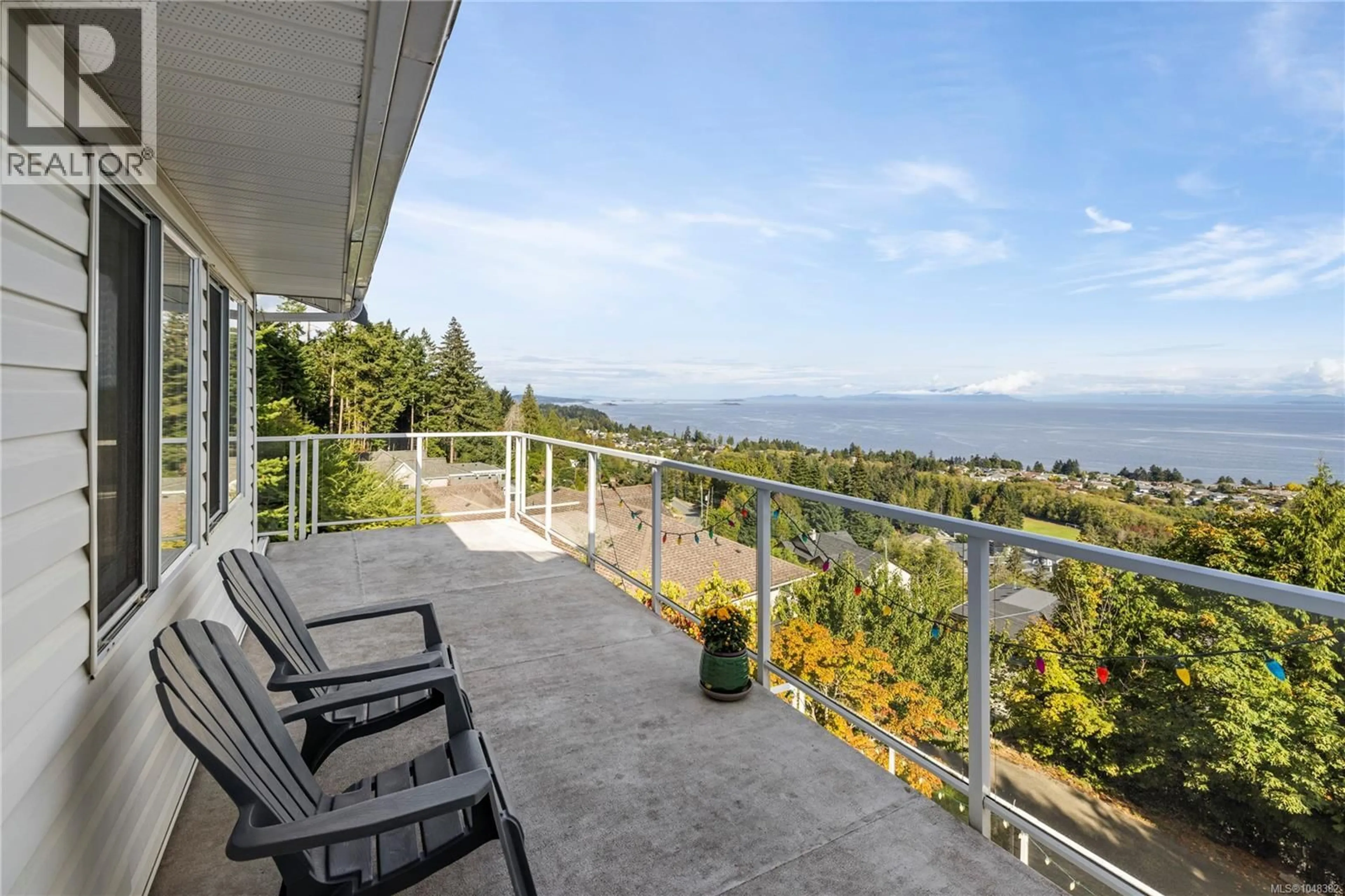 Patio, water/lake/river/ocean view for 4975 LAGUNA WAY, Nanaimo British Columbia V9T5L6
