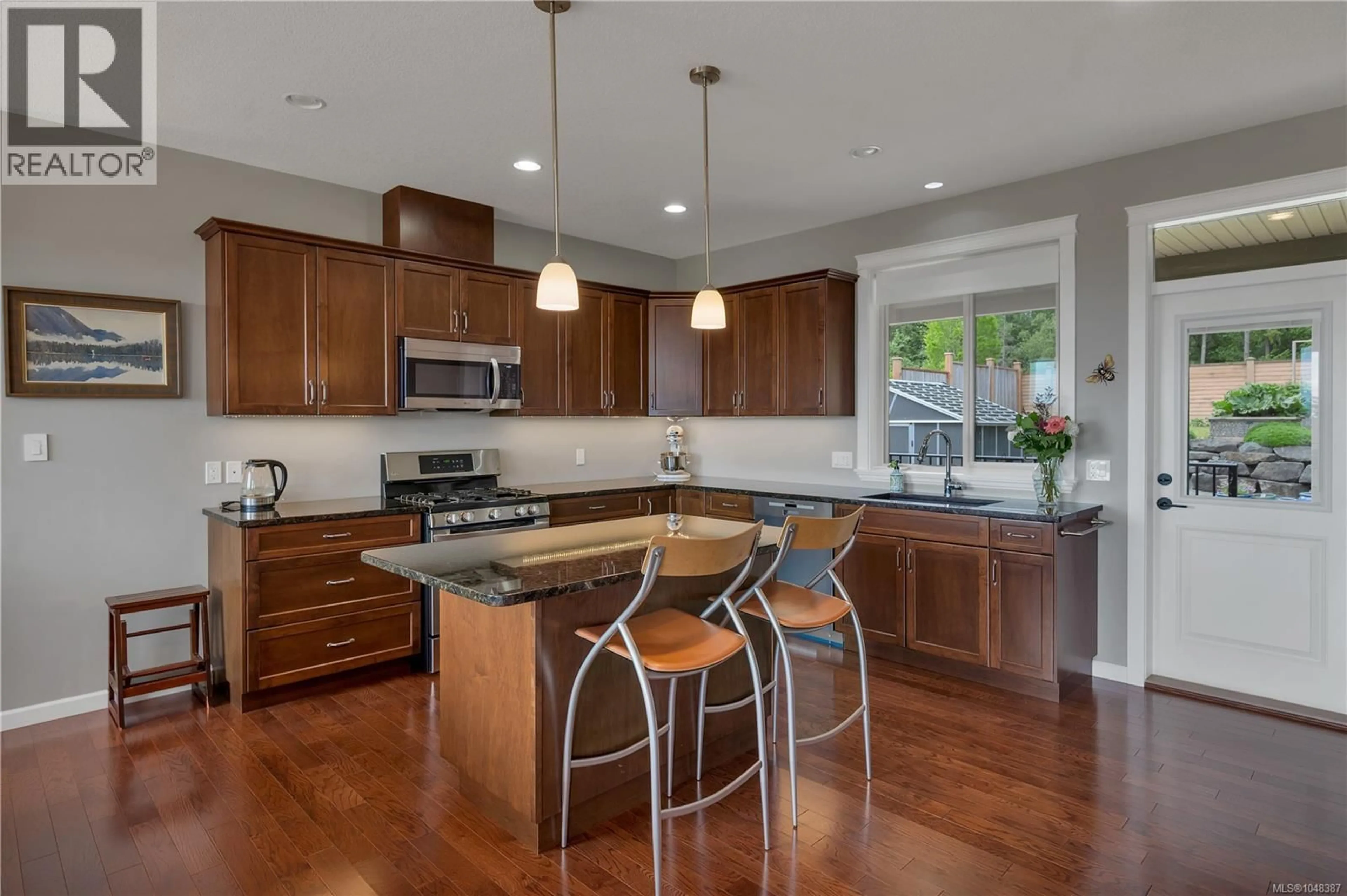 Open concept kitchen, unknown for 885 TIMBERLINE DRIVE, Campbell River British Columbia V9H0A8
