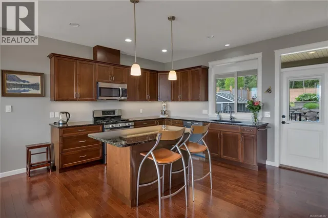 885 TIMBERLINE DRIVE, Campbell River 4