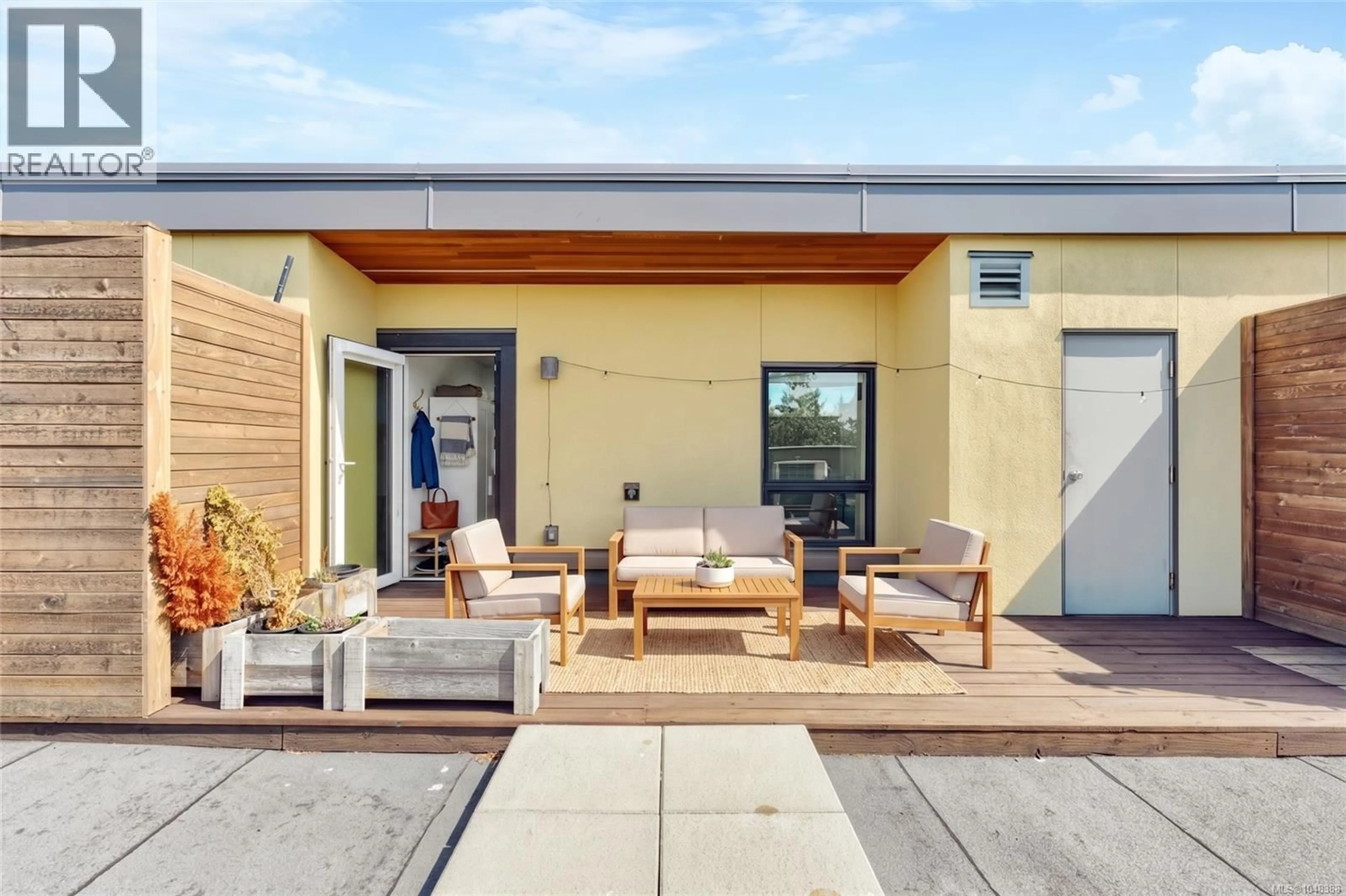 Patio, street for 414 - 991 MCKENZIE AVENUE, Saanich British Columbia V8X0B5