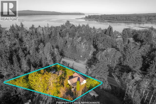 8331 ISLAND HIGHWAY SOUTH, Fanny Bay 2