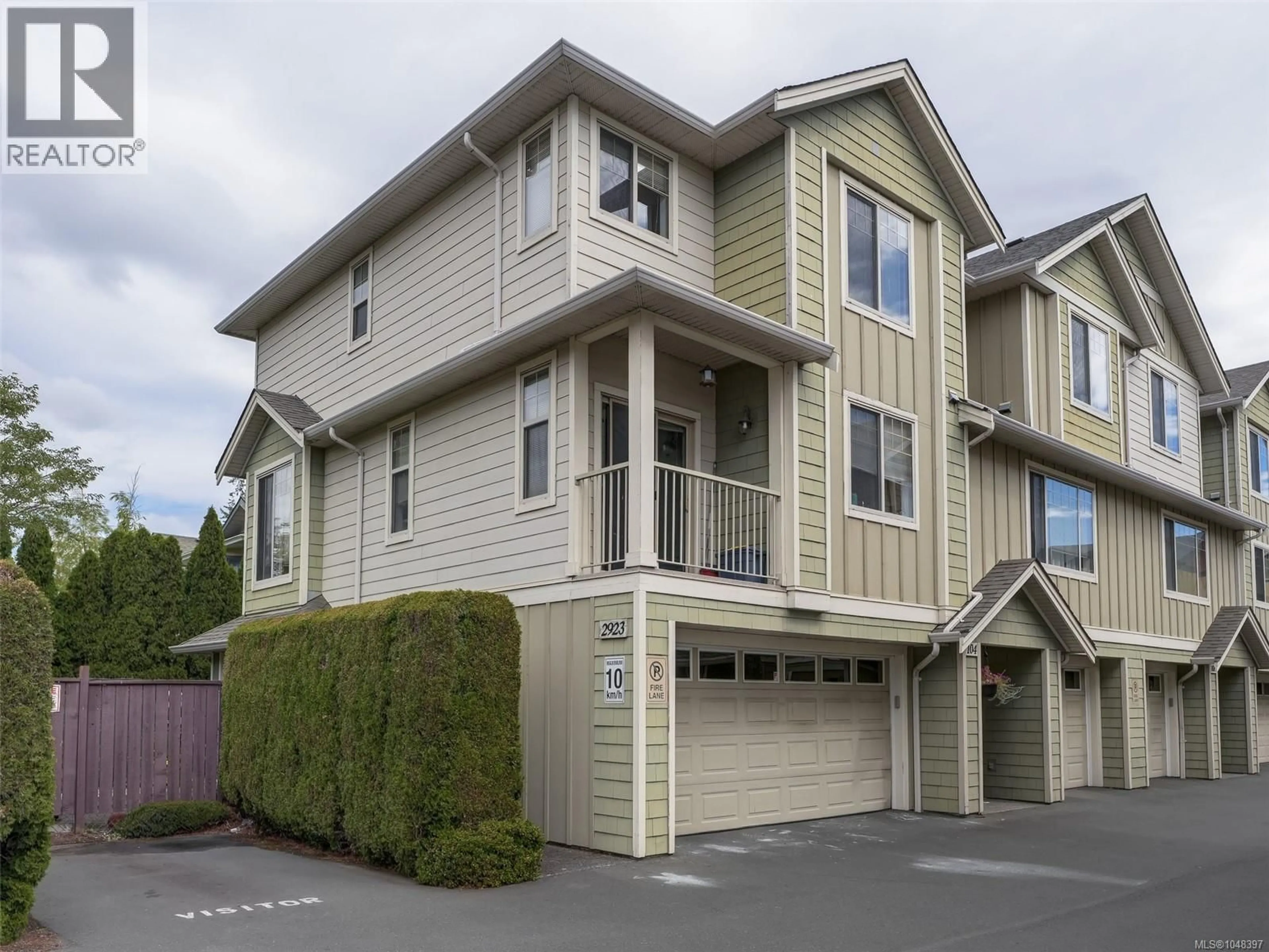 Home with vinyl exterior material, street for 102 - 2923 PHIPPS ROAD, Langford British Columbia V8P0A8