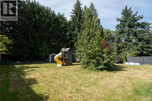 4825 LAMBETH ROAD, Campbell River 2
