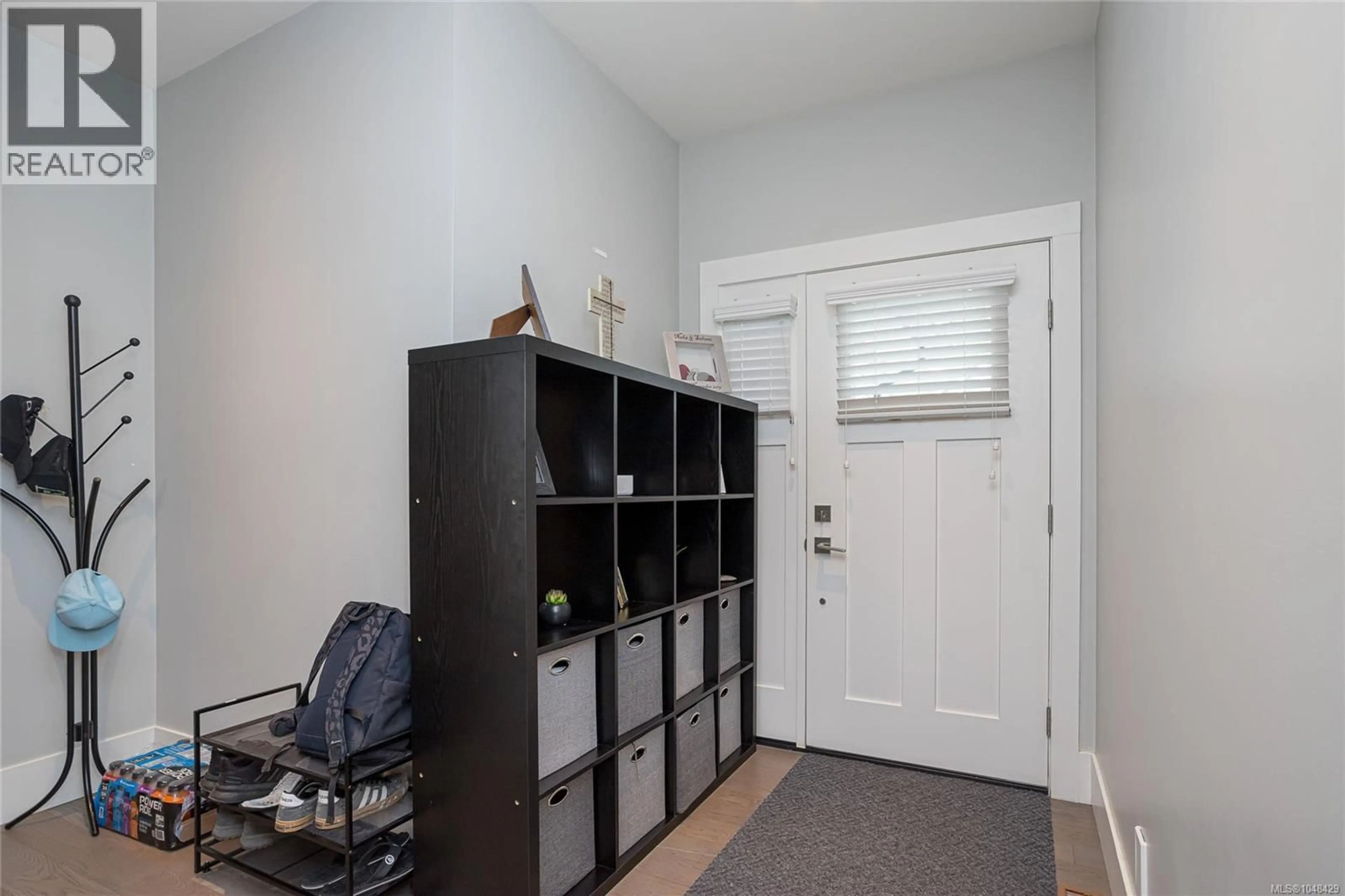 Indoor entryway for 4616 MALLARD WAY, Cowichan Bay British Columbia V0R1N1