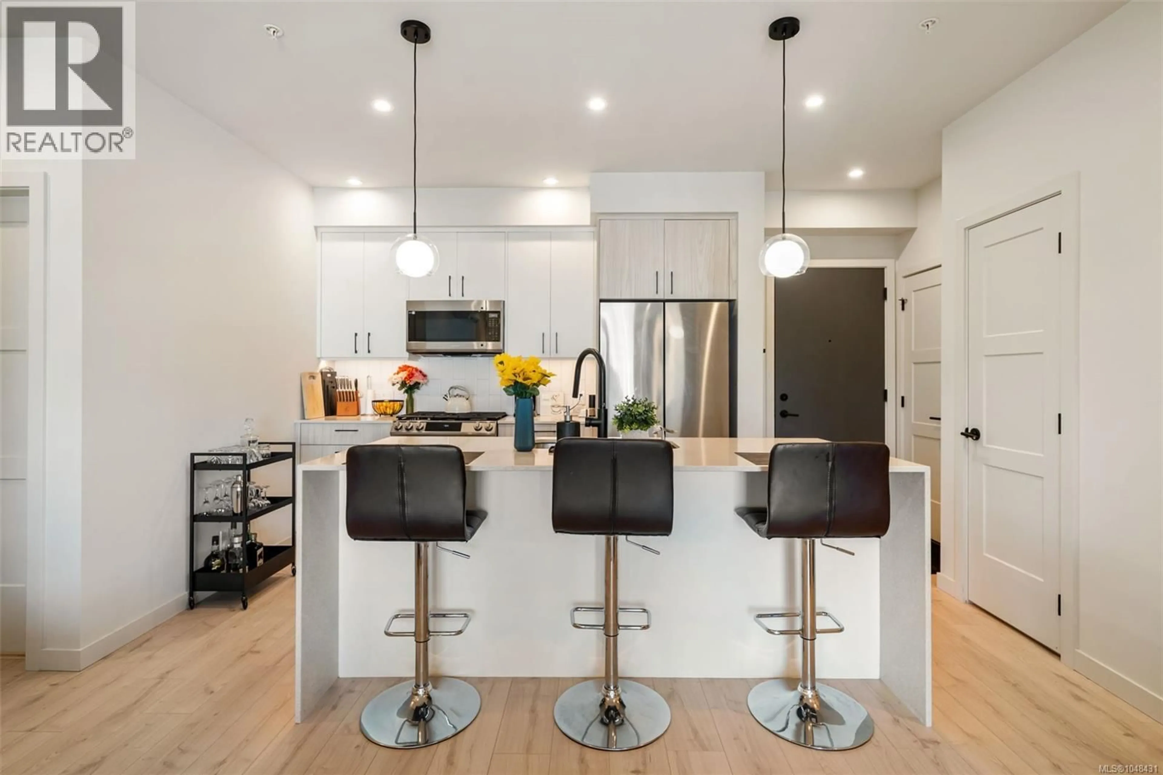 Contemporary kitchen, unknown for 504 - 947 WHIRLAWAY CRESCENT, Langford British Columbia V9B6Z9