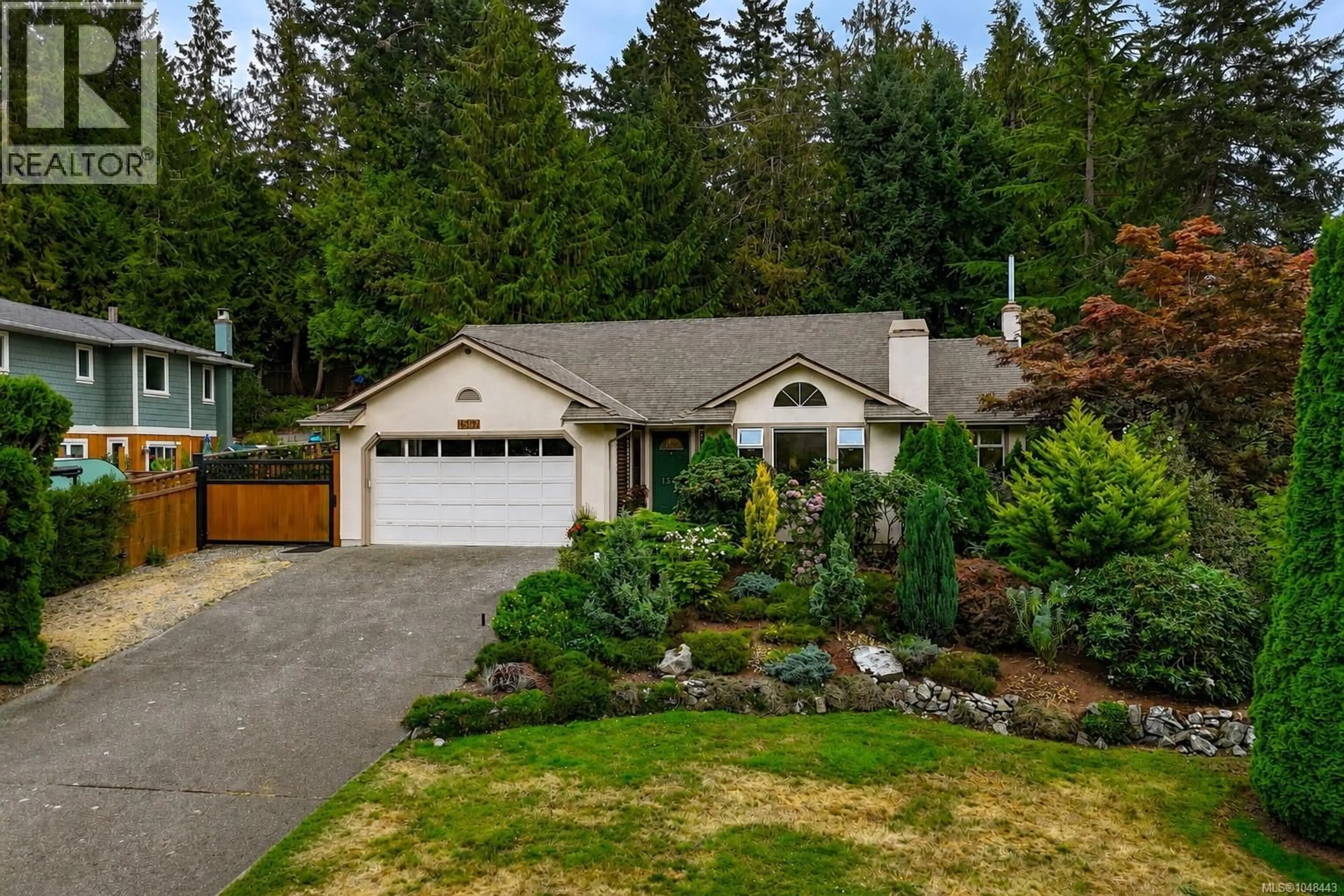 A pic from outside/outdoor area/front of a property/back of a property/a pic from drone, unknown for 1567 MAYNEVIEW TERRACE, North Saanich British Columbia V8L5E5