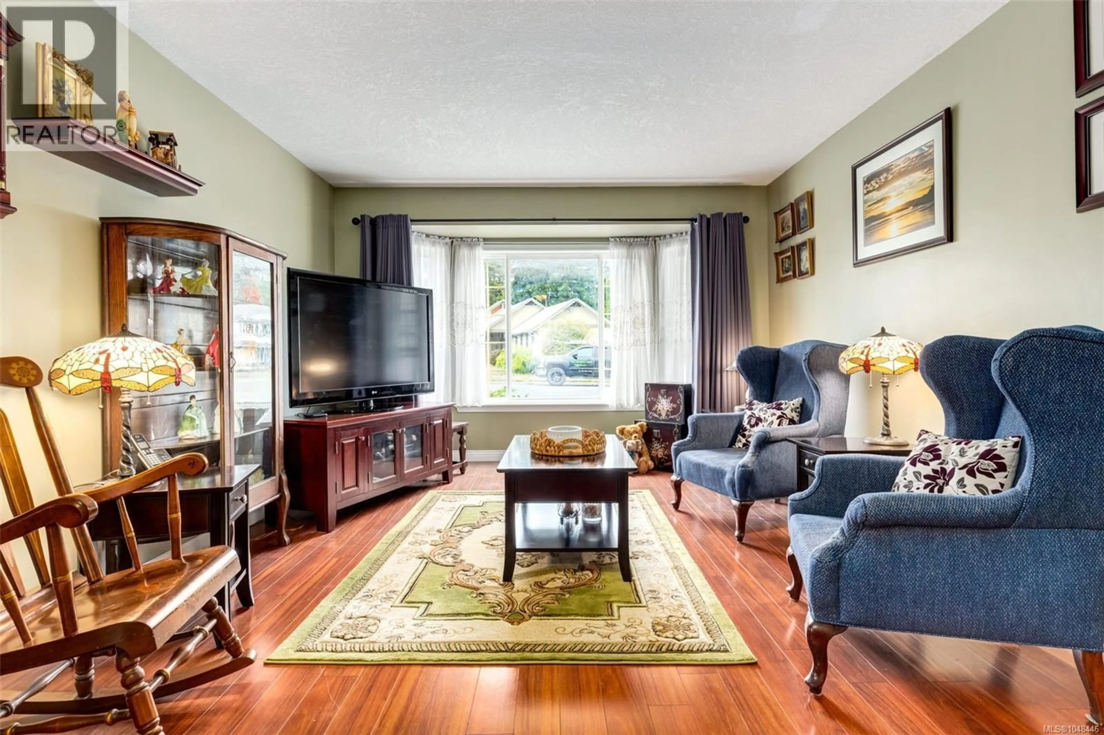 Living room with furniture, unknown for 6119 LANE ROAD, Duncan British Columbia V9L4E2