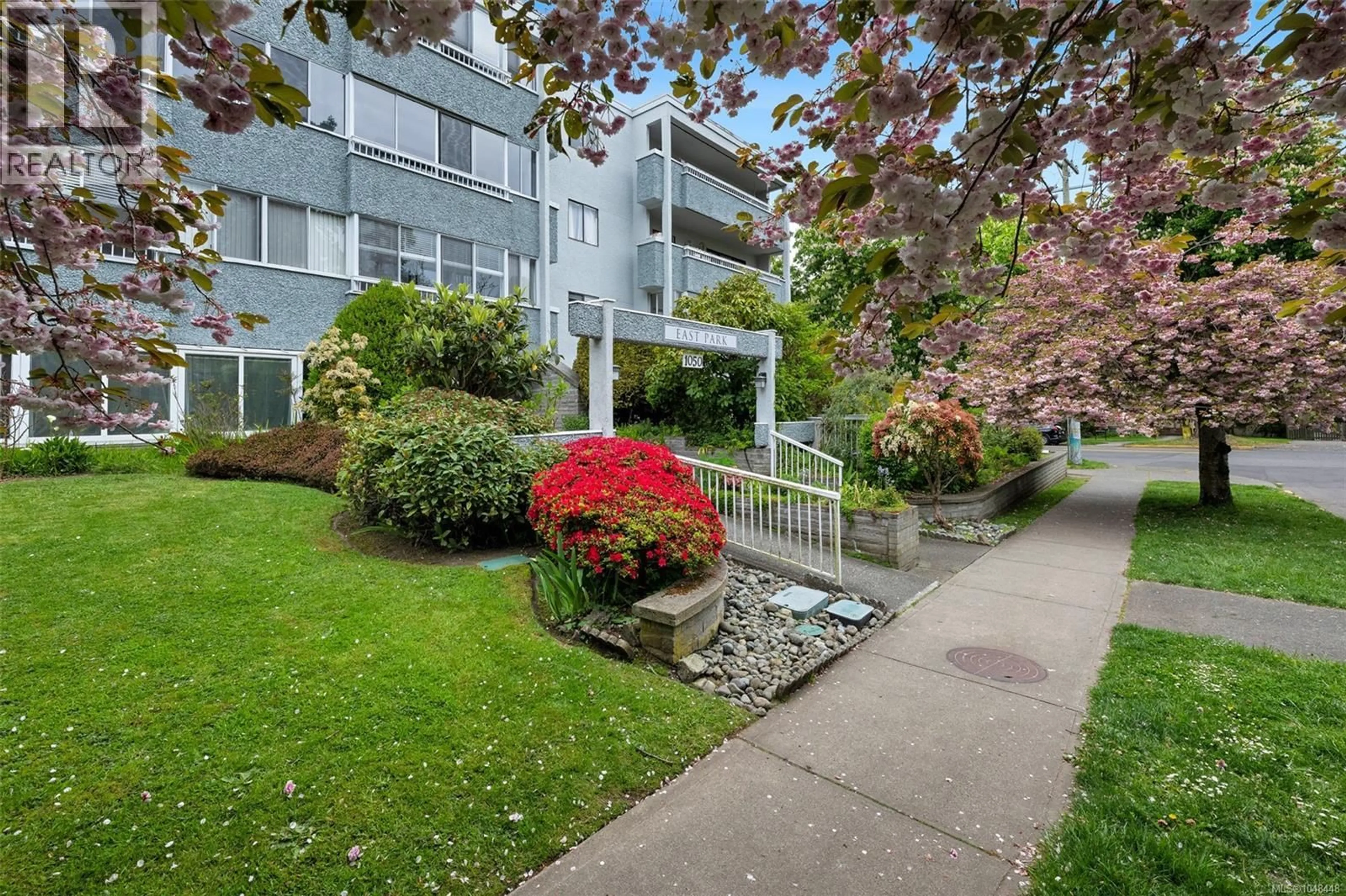 Patio, unknown for 201 - 1050 PARK BOULEVARD, Victoria British Columbia V8V2T4