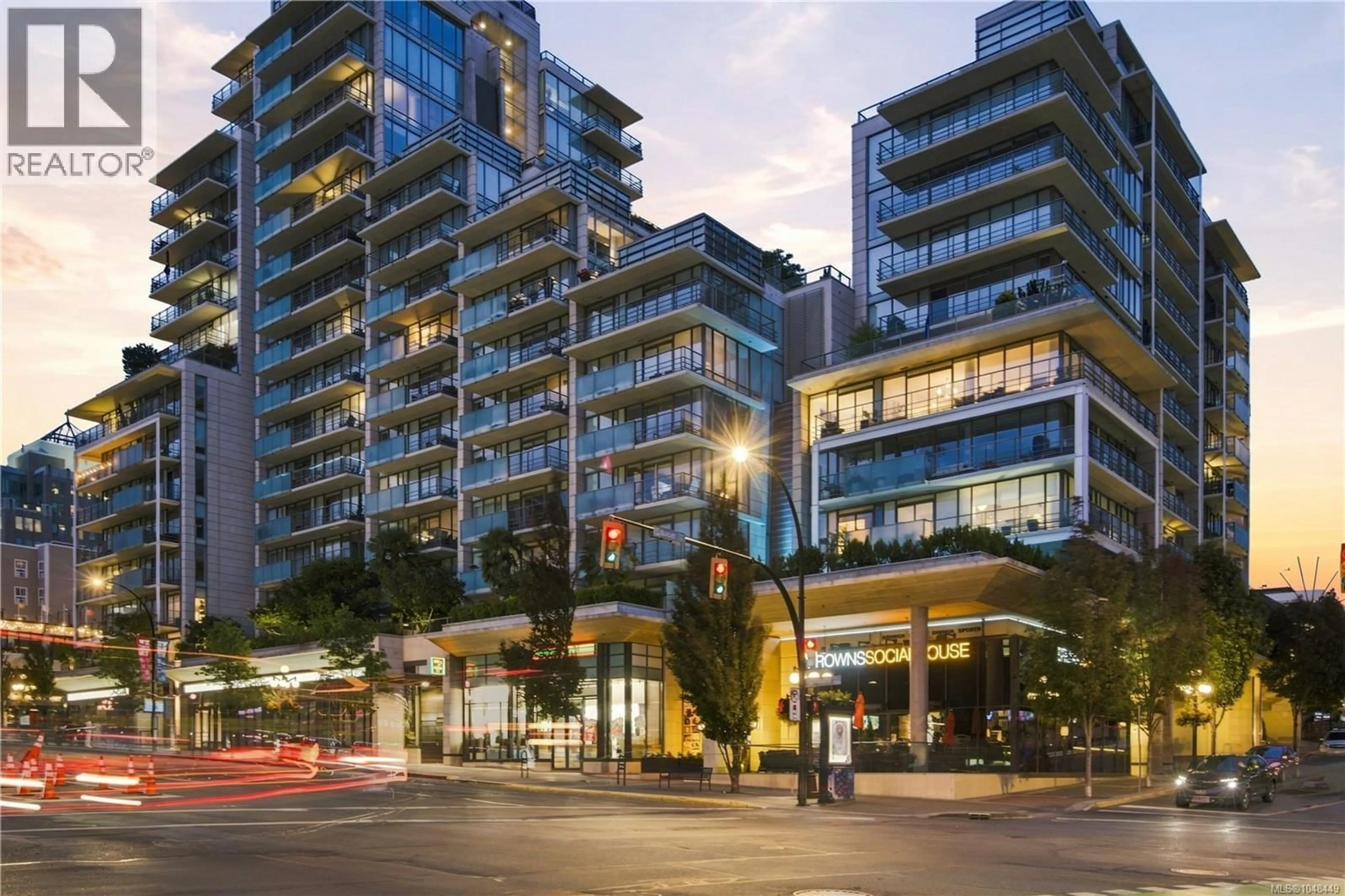 Indoor foyer for 606 - 708 BURDETT AVENUE, Victoria British Columbia V8W0A8