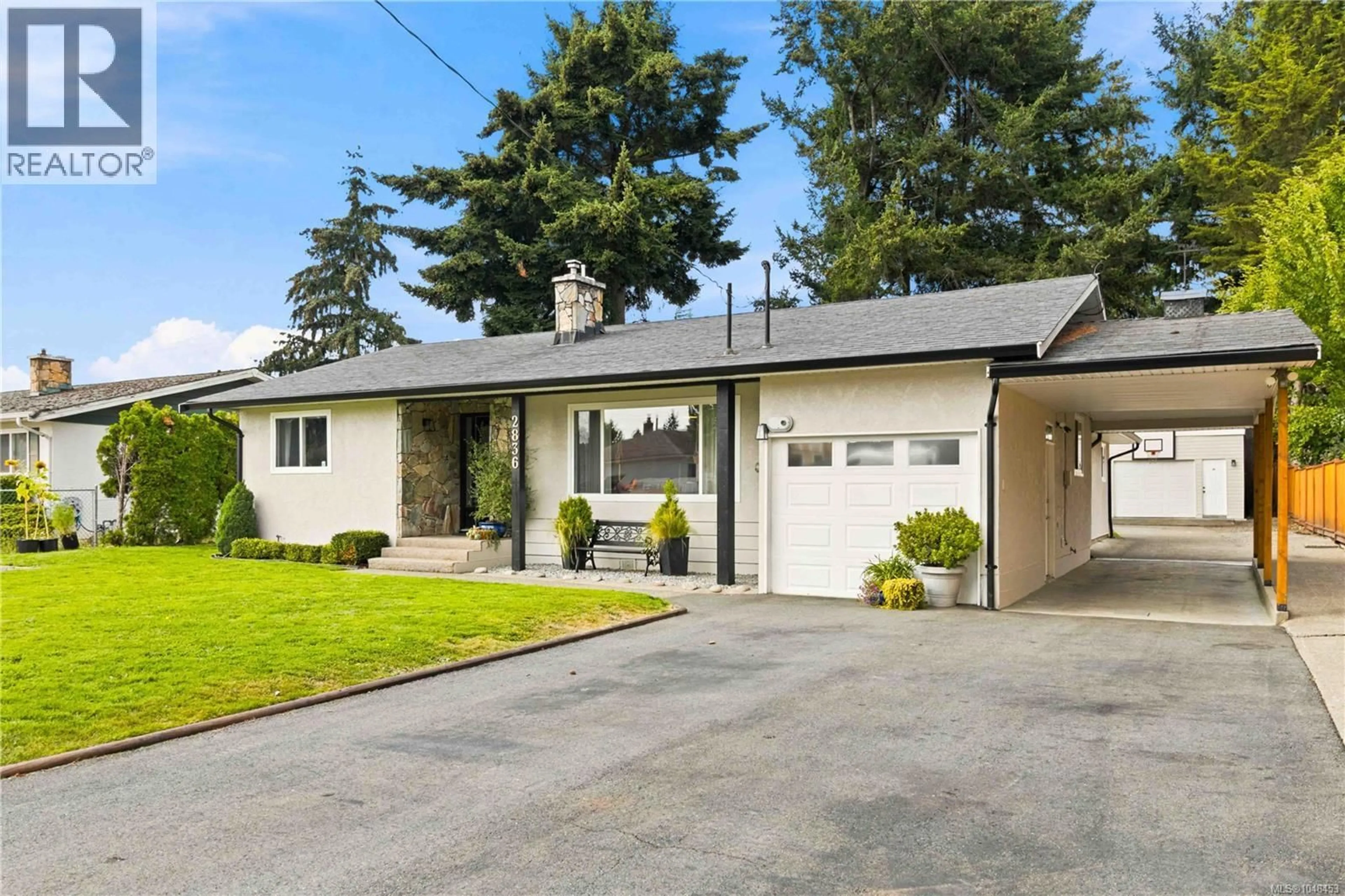 Home with vinyl exterior material, street for 2836 RITA ROAD, Langford British Columbia V9B3Z8
