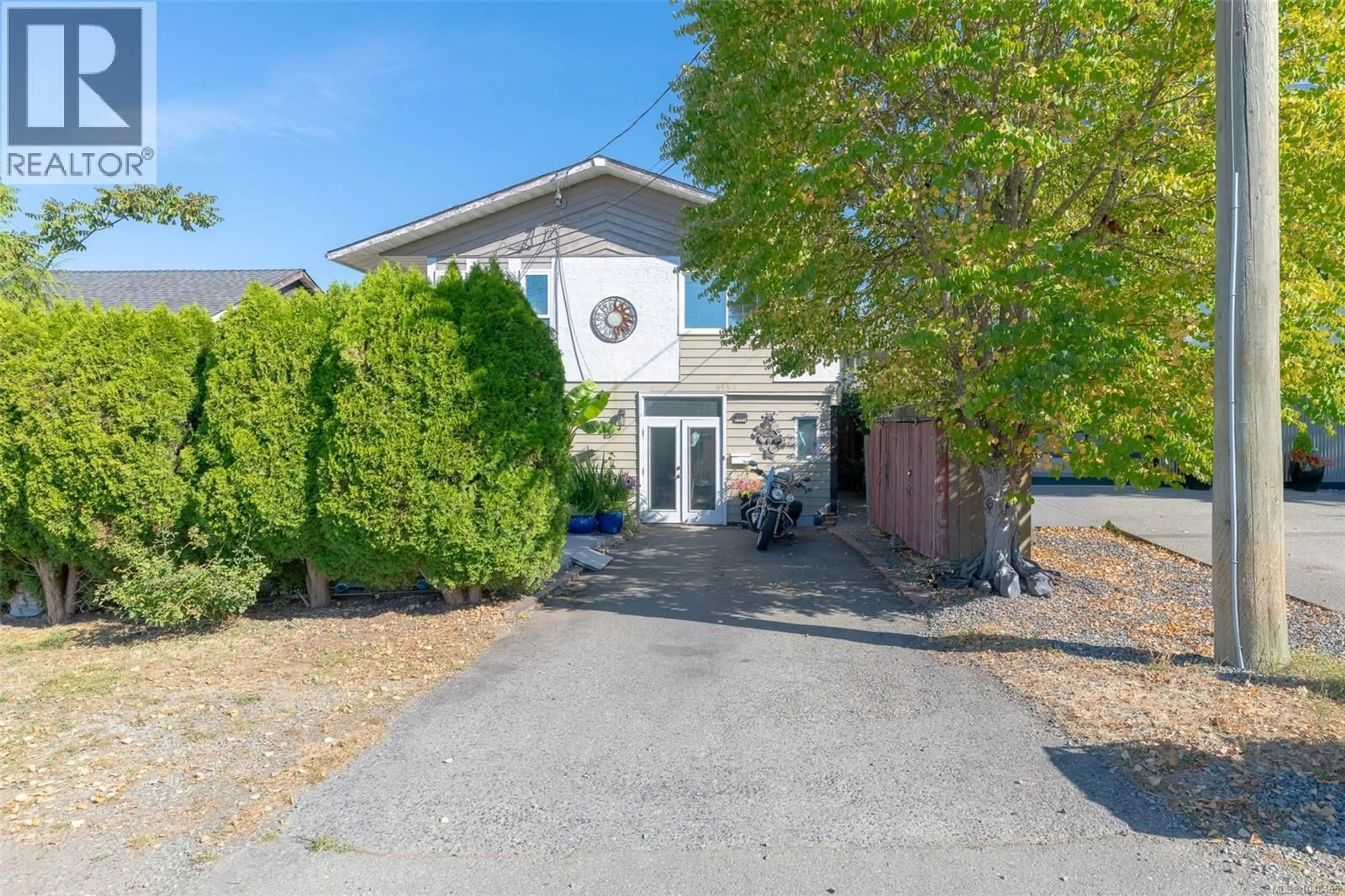 A pic from outside/outdoor area/front of a property/back of a property/a pic from drone, street for 4463 ARROWSMITH ROAD, Port Alberni British Columbia V9Y5P4