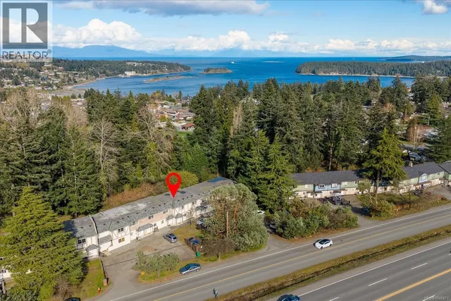 2554 HIGHLAND BOULEVARD, Nanaimo 1