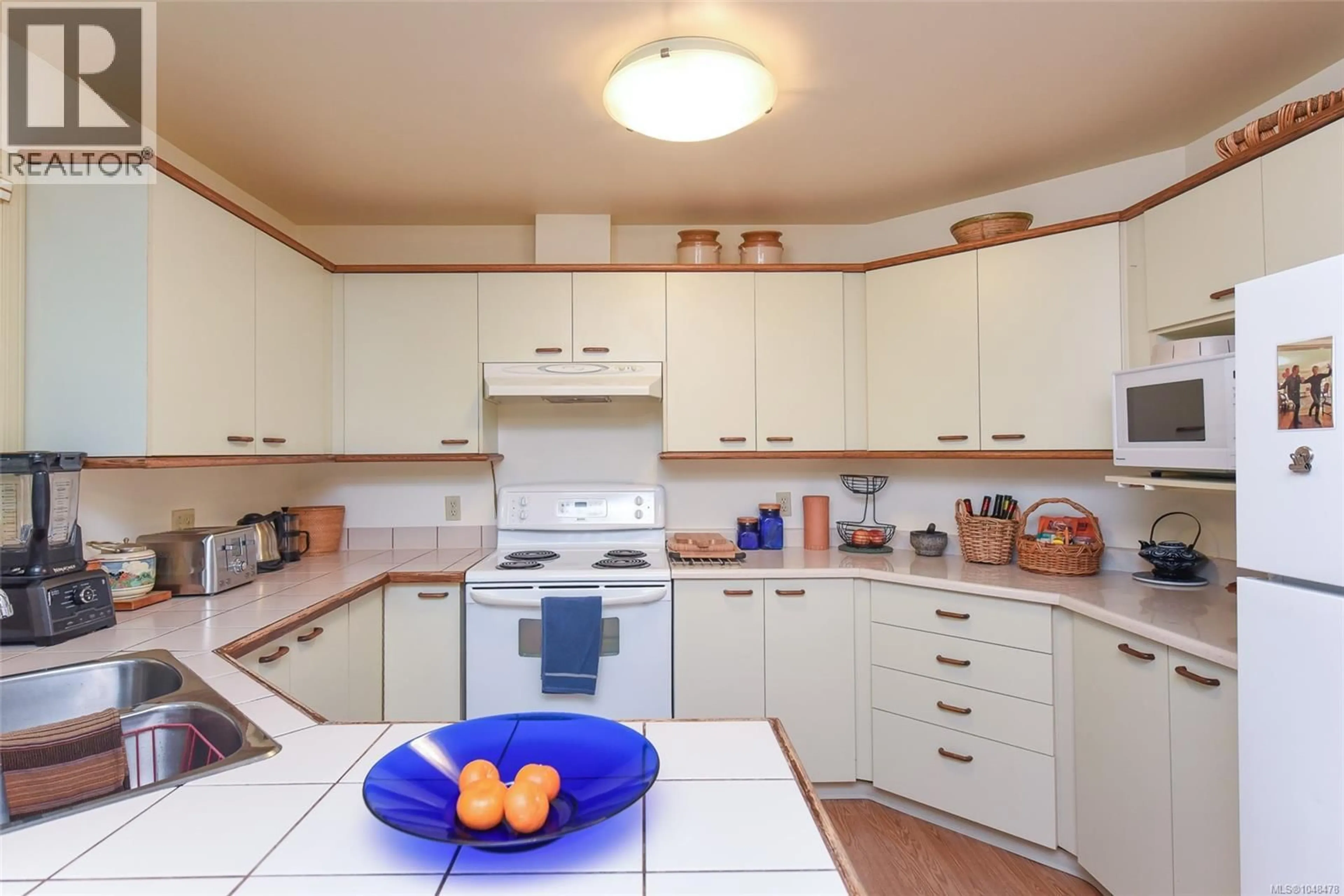 Standard kitchen, unknown for 305 - 137 PORT AUGUSTA STREET, Comox British Columbia V9M3N8