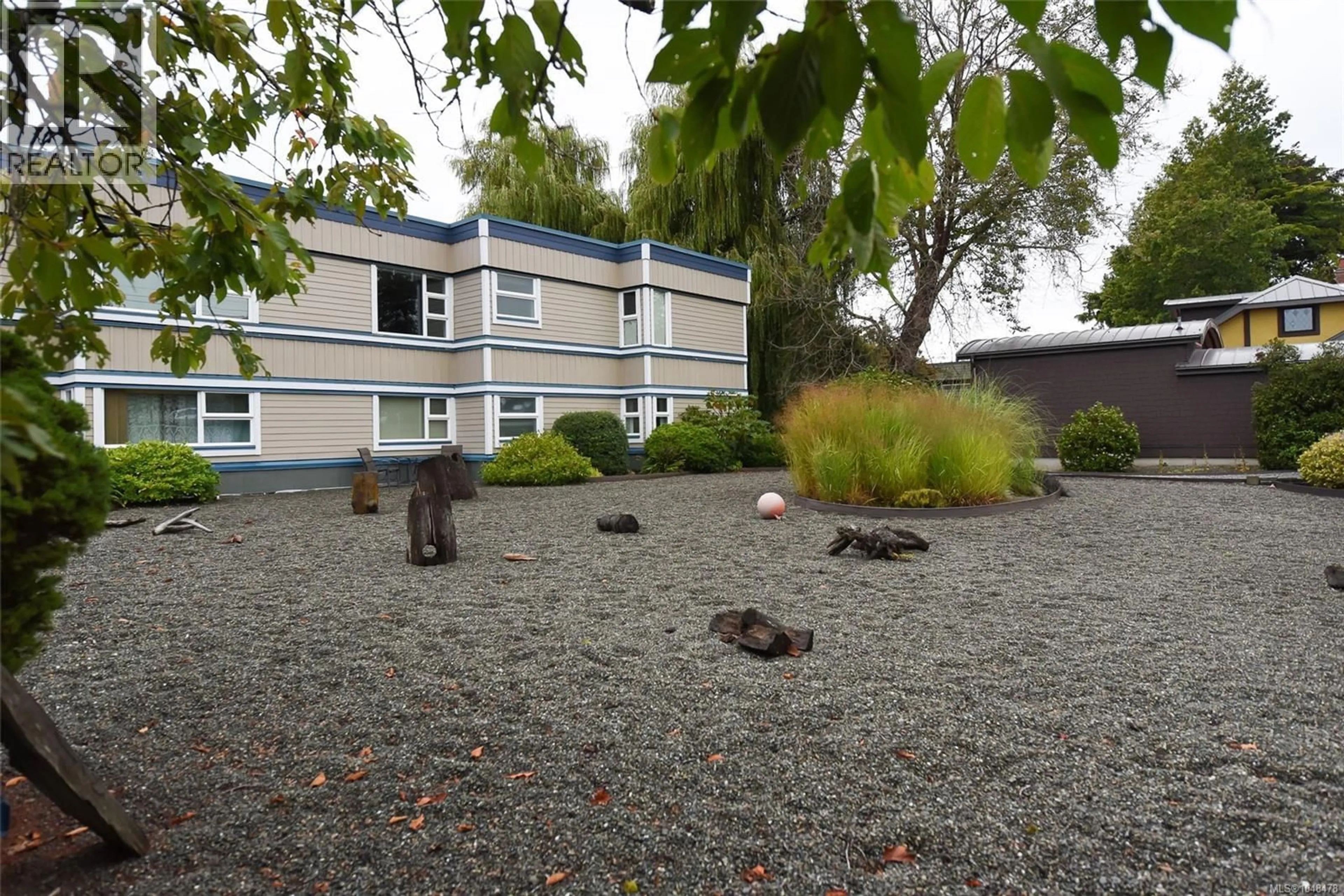 Patio, unknown for 305 - 137 PORT AUGUSTA STREET, Comox British Columbia V9M3N8