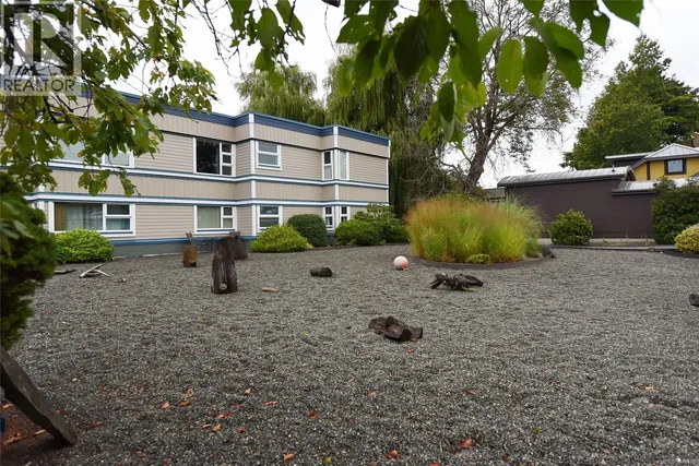 305 - 137 PORT AUGUSTA STREET, Comox 5