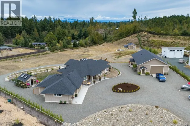 1100 ALPINE VIEW PLACE, Qualicum Beach 2