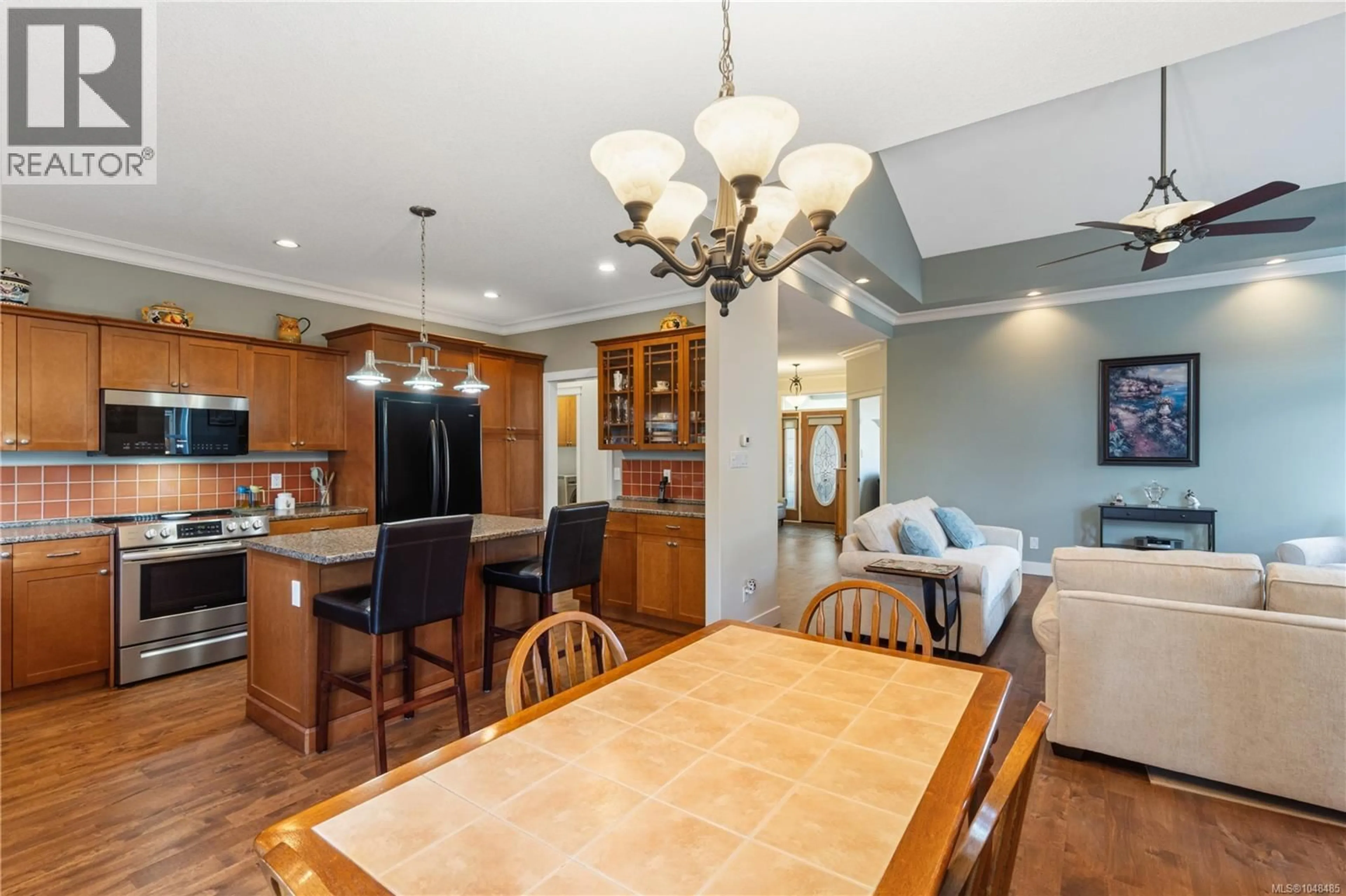 Open concept kitchen, ceramic/tile floor for 257 LODGEPOLE DRIVE, Parksville British Columbia V9P2Z6