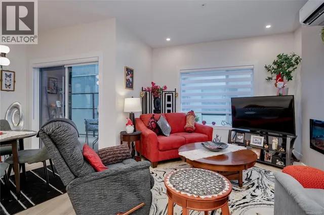 303 - 918 JENKINS AVENUE, Langford 3