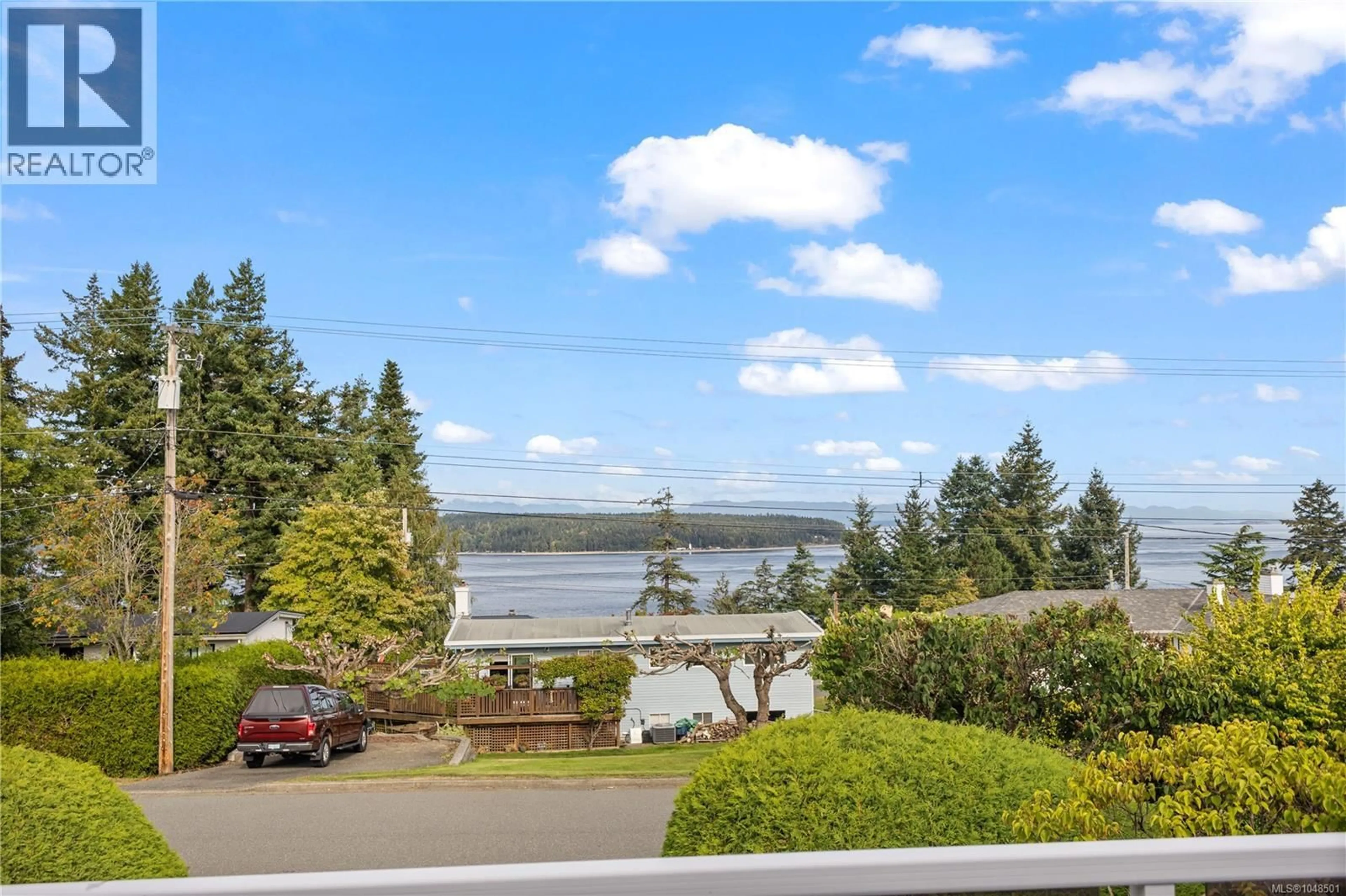 Patio, water/lake/river/ocean view for 724 GALERNO ROAD, Campbell River British Columbia V9W5J3