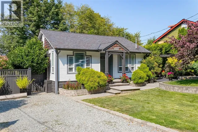 2971 OAK STREET, Chemainus 3