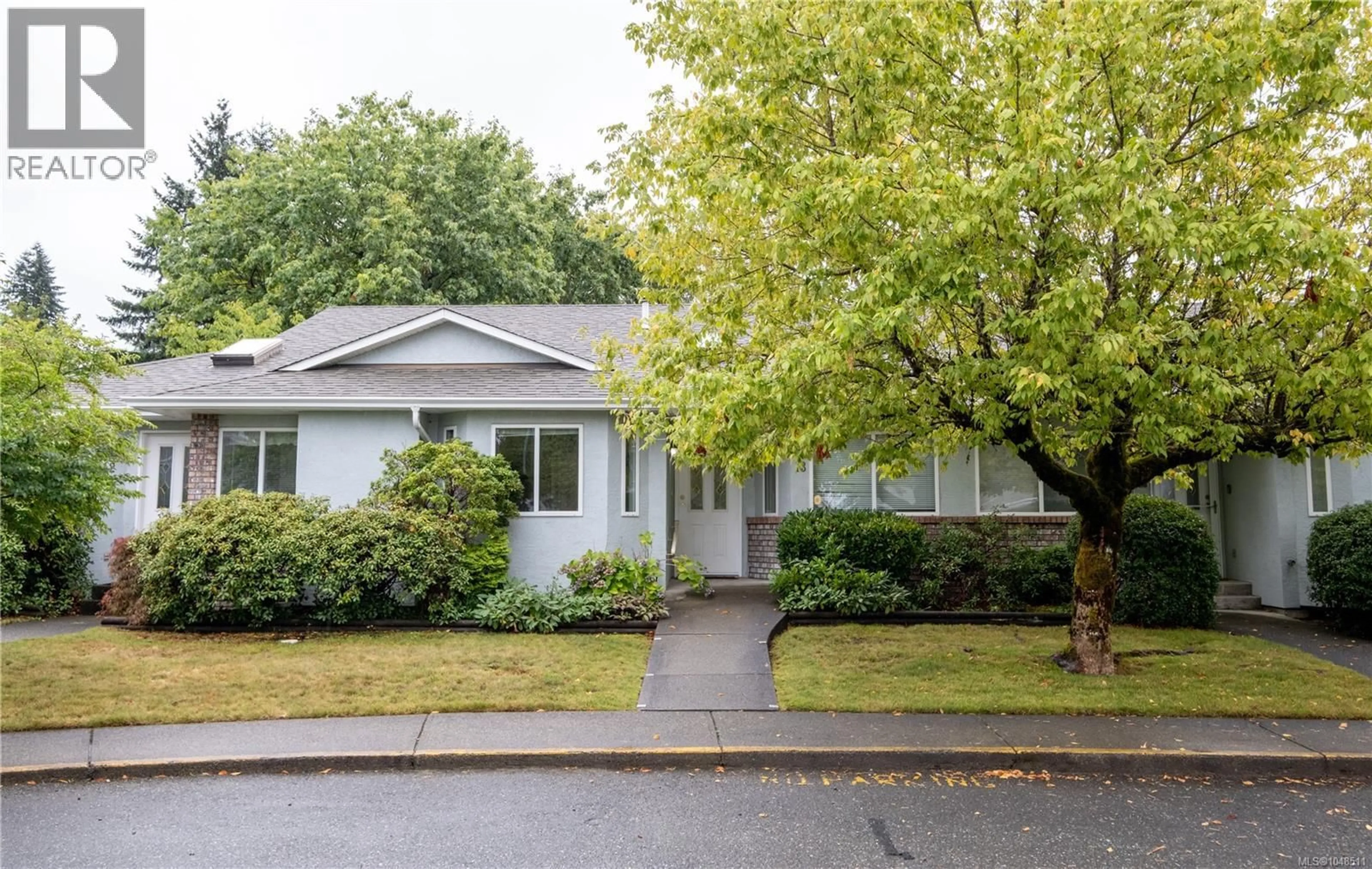 Home with vinyl exterior material, street for 13 - 595 EVERGREEN ROAD, Campbell River British Columbia V9W7R4