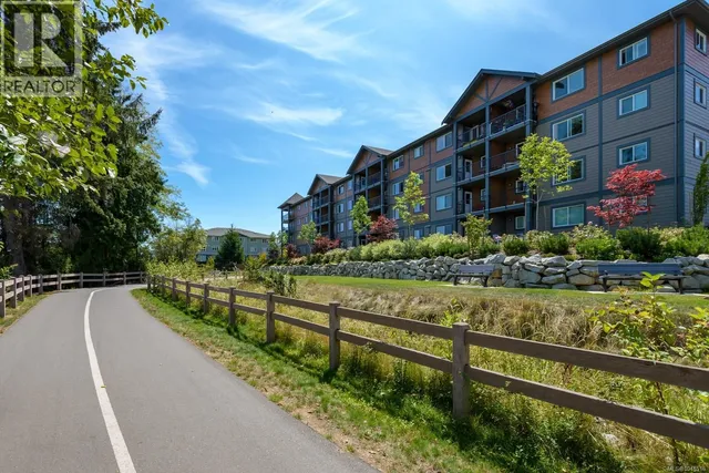 310 - 1944 RIVERSIDE LANE, Courtenay 2