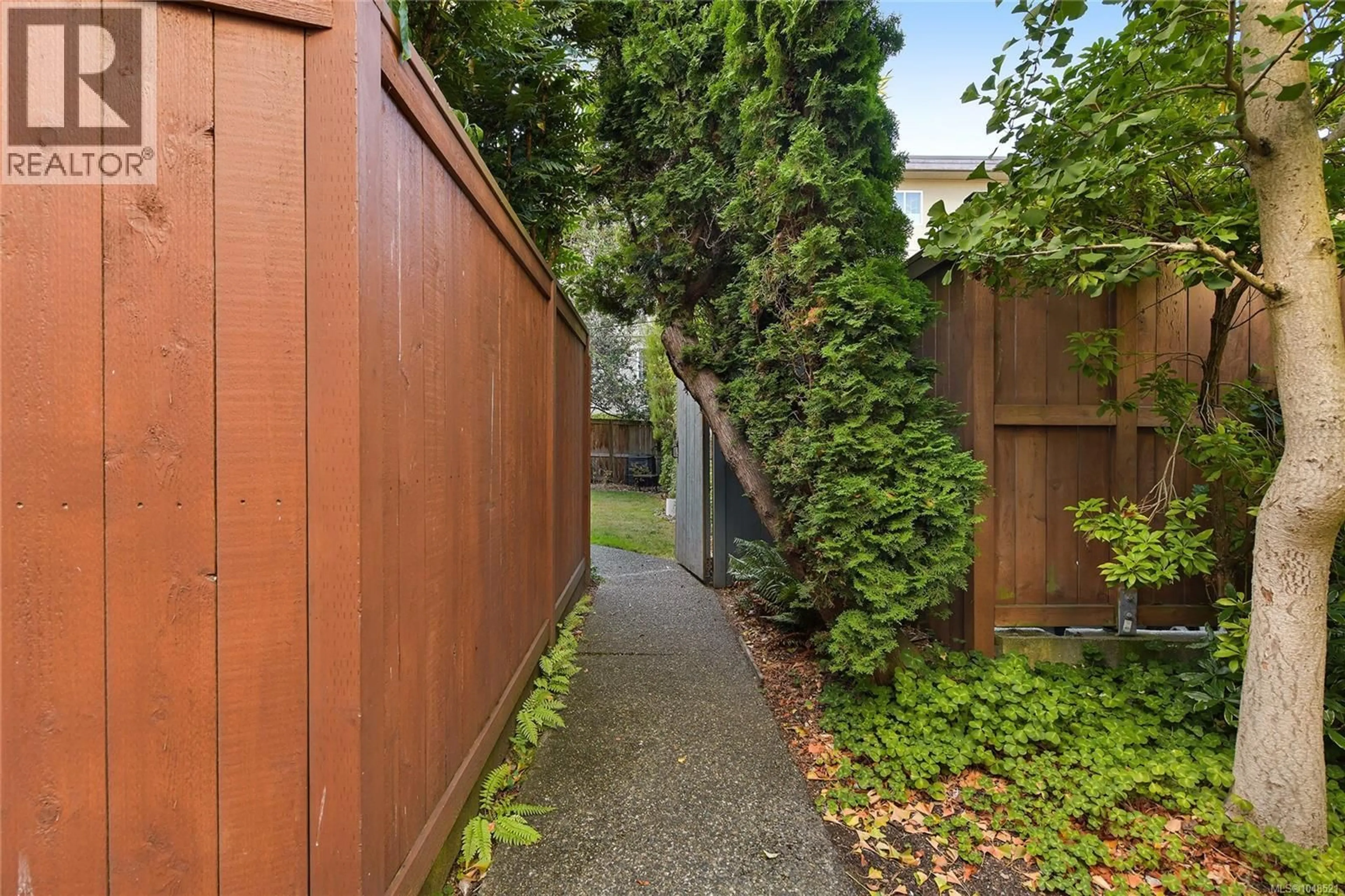 Patio, street for 2 - 444 MICHIGAN STREET, Victoria British Columbia V8V1R5