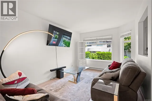 17 - 478 CULDUTHEL ROAD, Saanich 3
