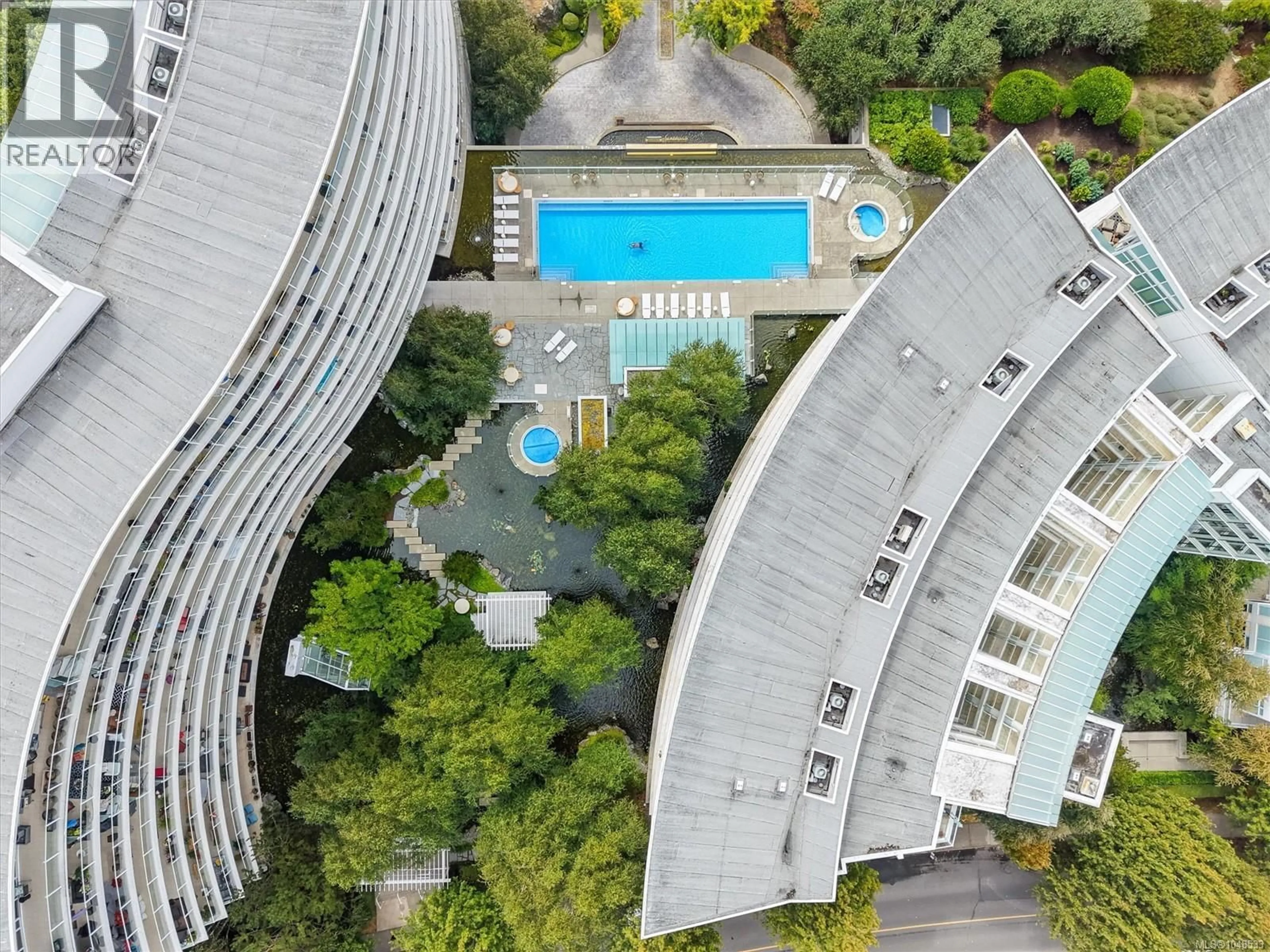 Pool for 206 - 68 SONGHEES ROAD, Victoria British Columbia V9A0A3