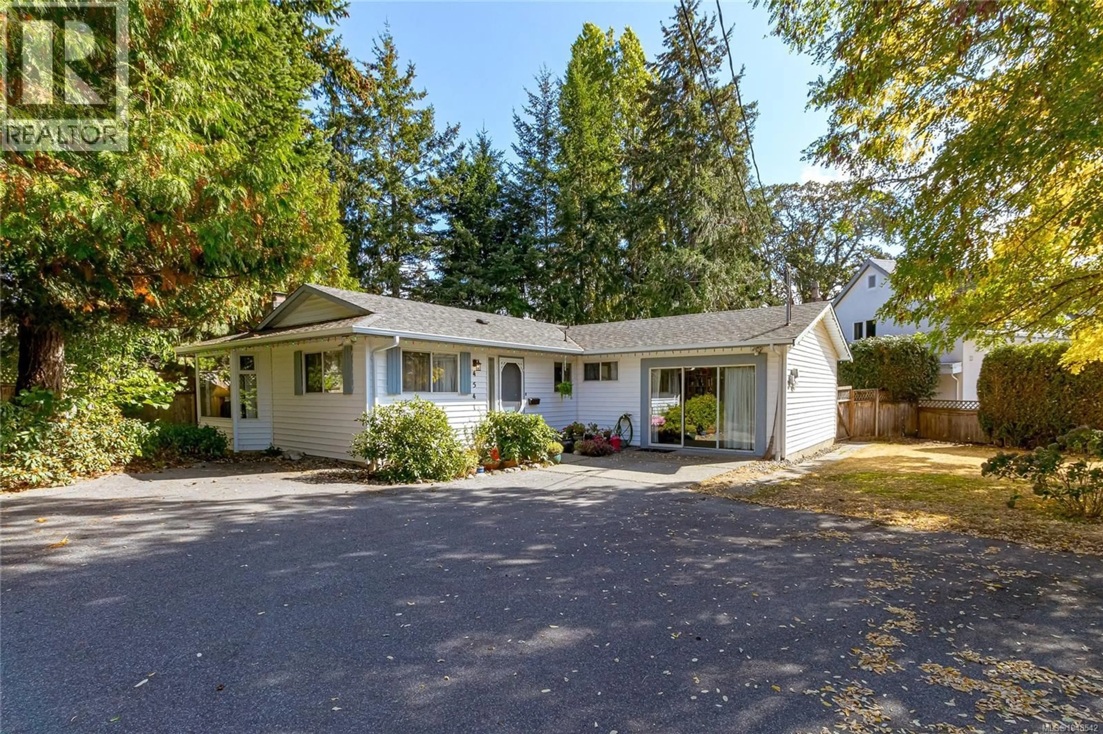 Unknown for 4541 ELK LAKE DRIVE, Saanich British Columbia V8Z6L3