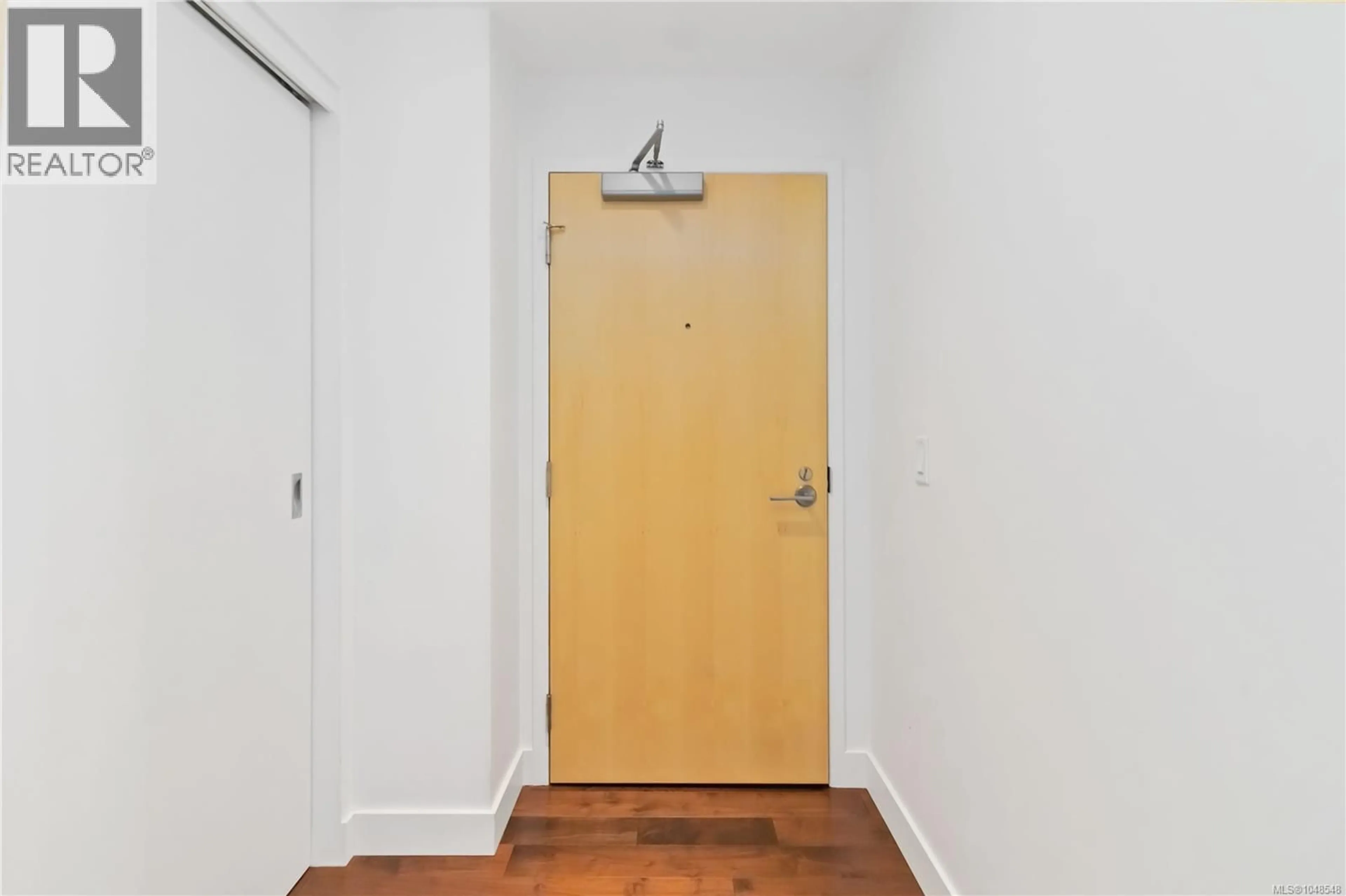 Unknown for 302 - 838 BROUGHTON STREET, Victoria British Columbia V8W1E4