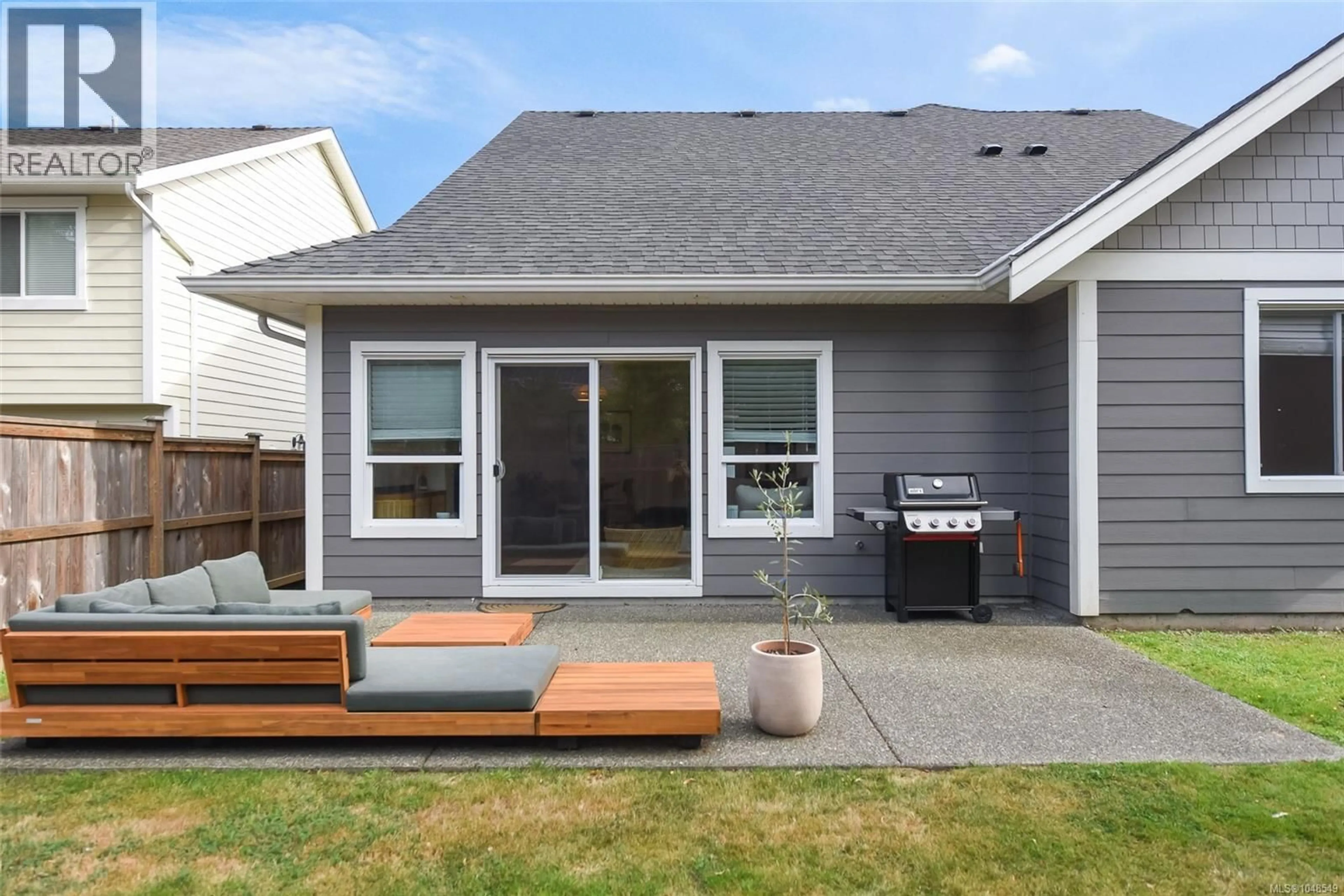 Home with vinyl exterior material, street for 2559 BROOKFIELD DRIVE, Courtenay British Columbia V9N0E6