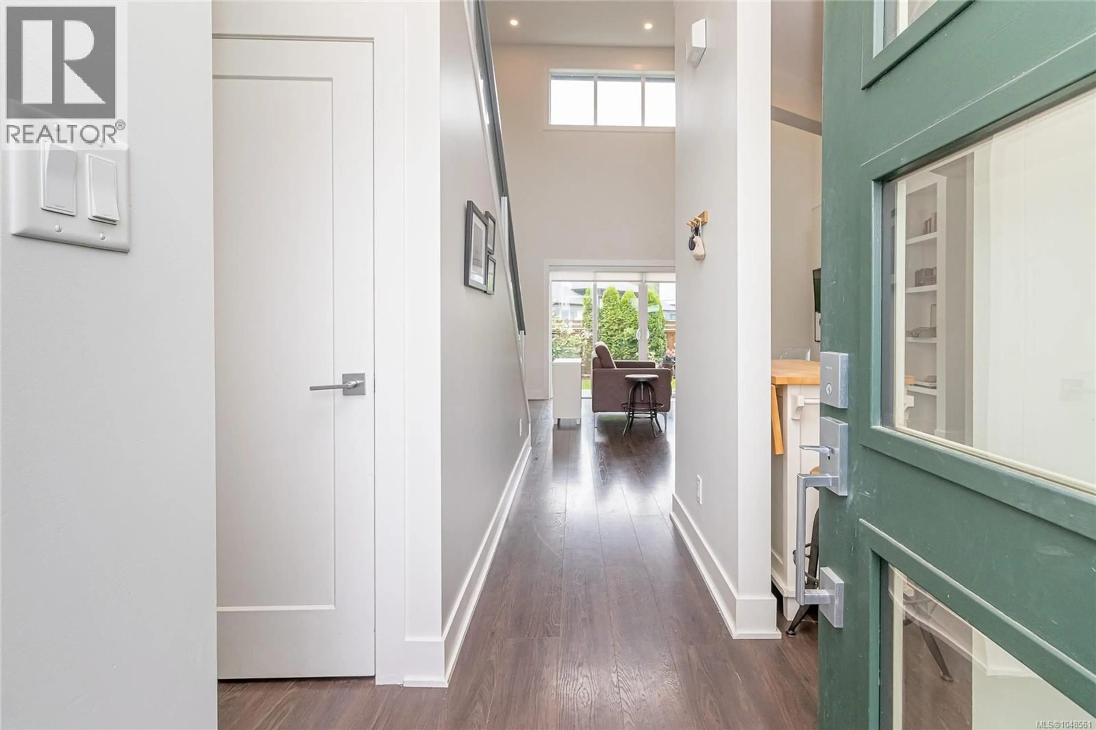 Indoor entryway for 2874 MERIDIAN AVENUE, Langford British Columbia V9B0V2