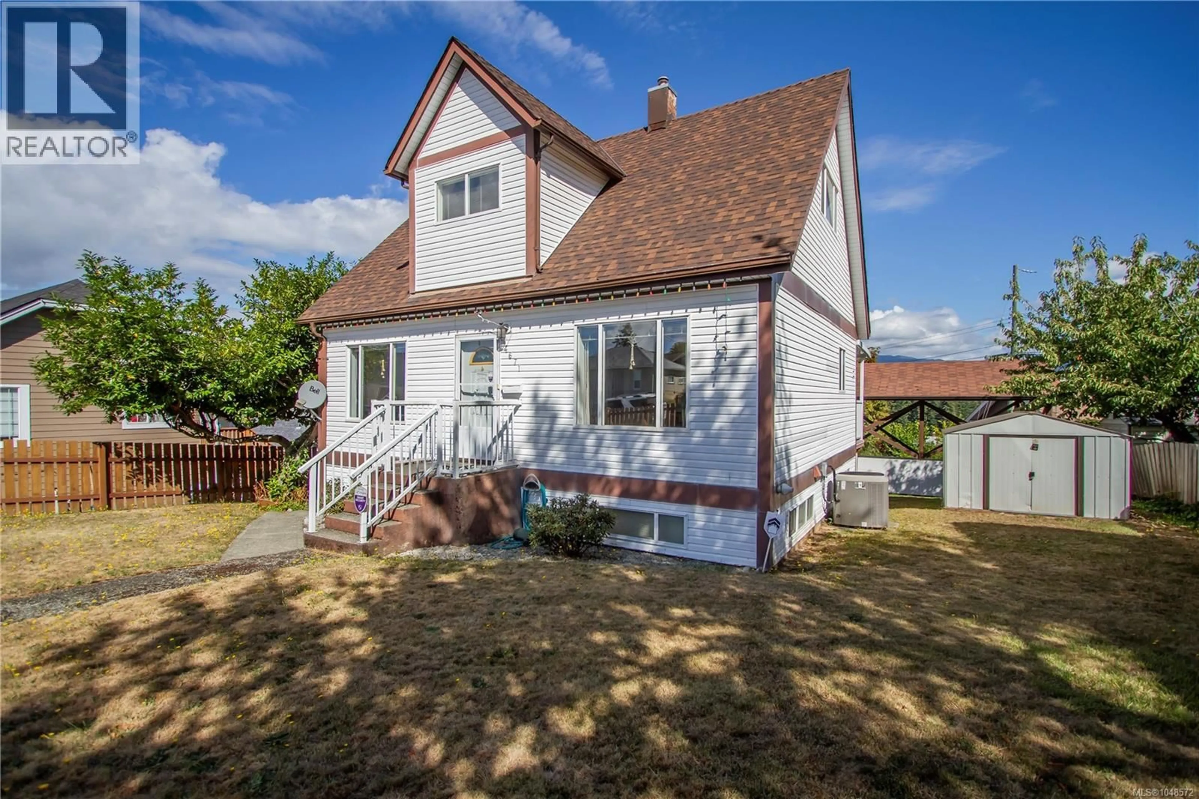 A pic from outside/outdoor area/front of a property/back of a property/a pic from drone, street for 4671 ARGYLE STREET, Port Alberni British Columbia V9Y1W3