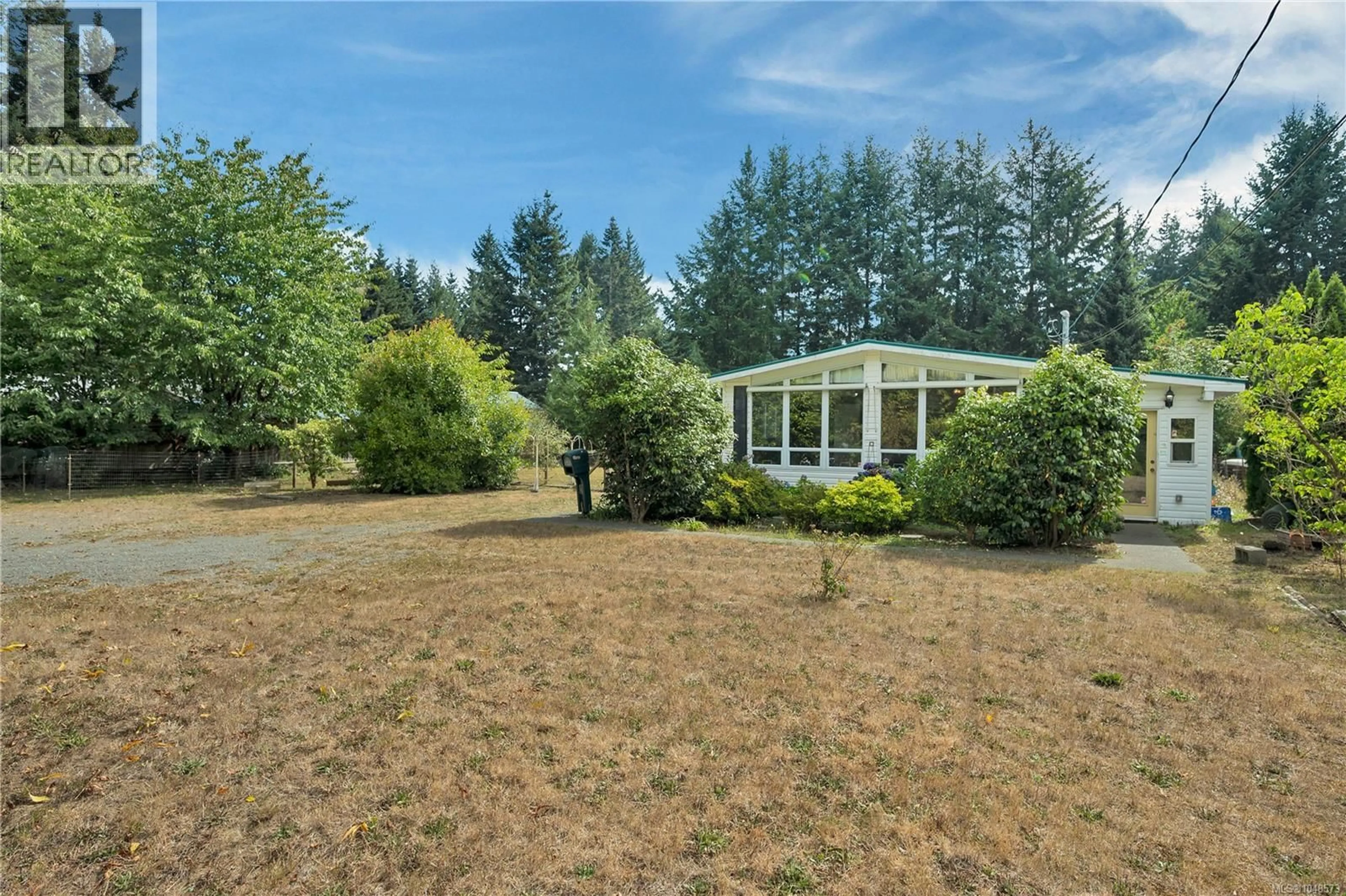 A pic from outside/outdoor area/front of a property/back of a property/a pic from drone, unknown for 2259 UPLAND ROAD, Campbell River British Columbia V9H1C1