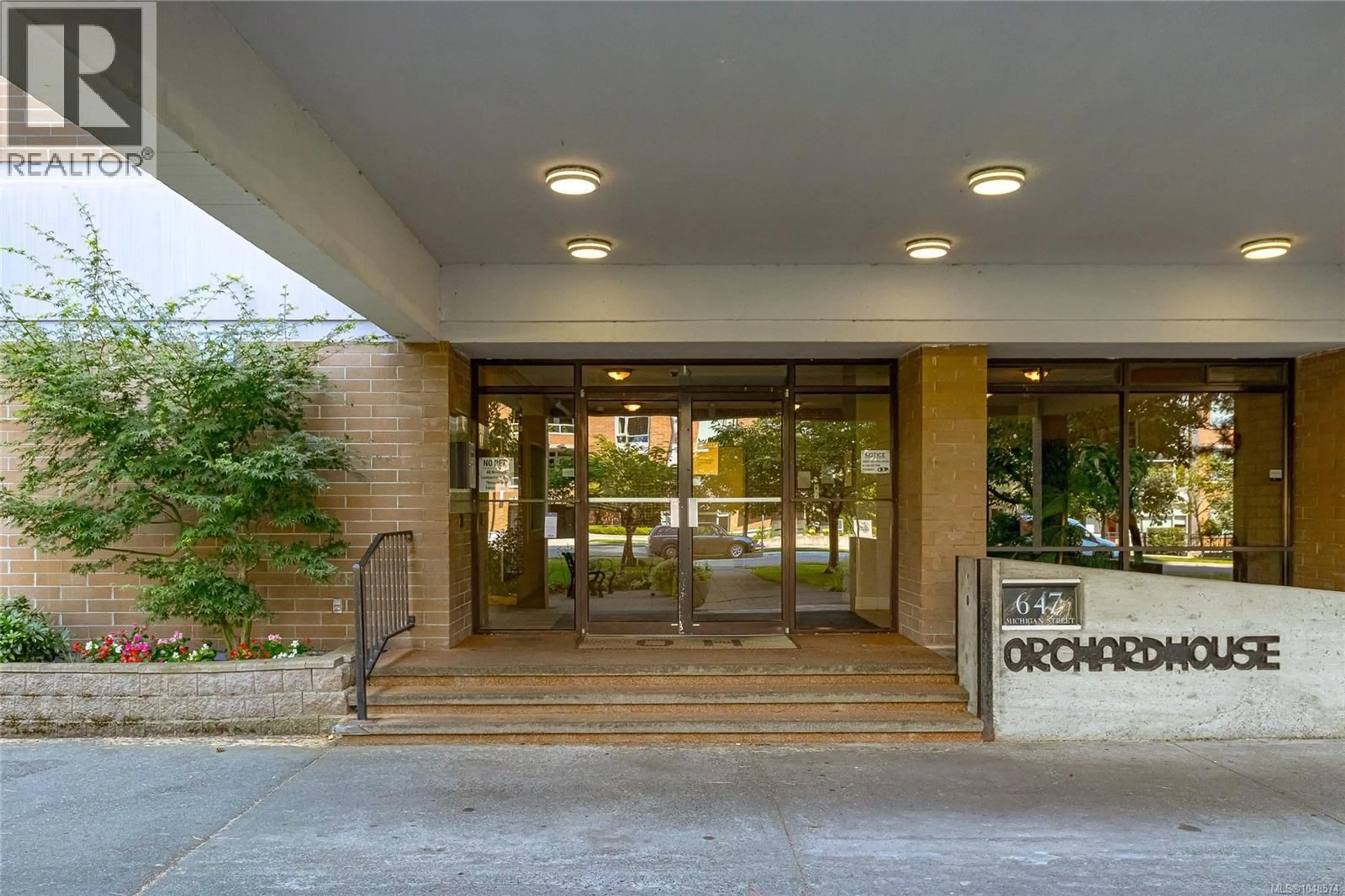 Lobby for 1106 - 647 MICHIGAN STREET, Victoria British Columbia V8V1S9