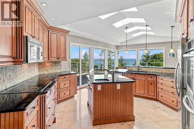 2340 AVONDALE PLACE, Nanoose Bay 5
