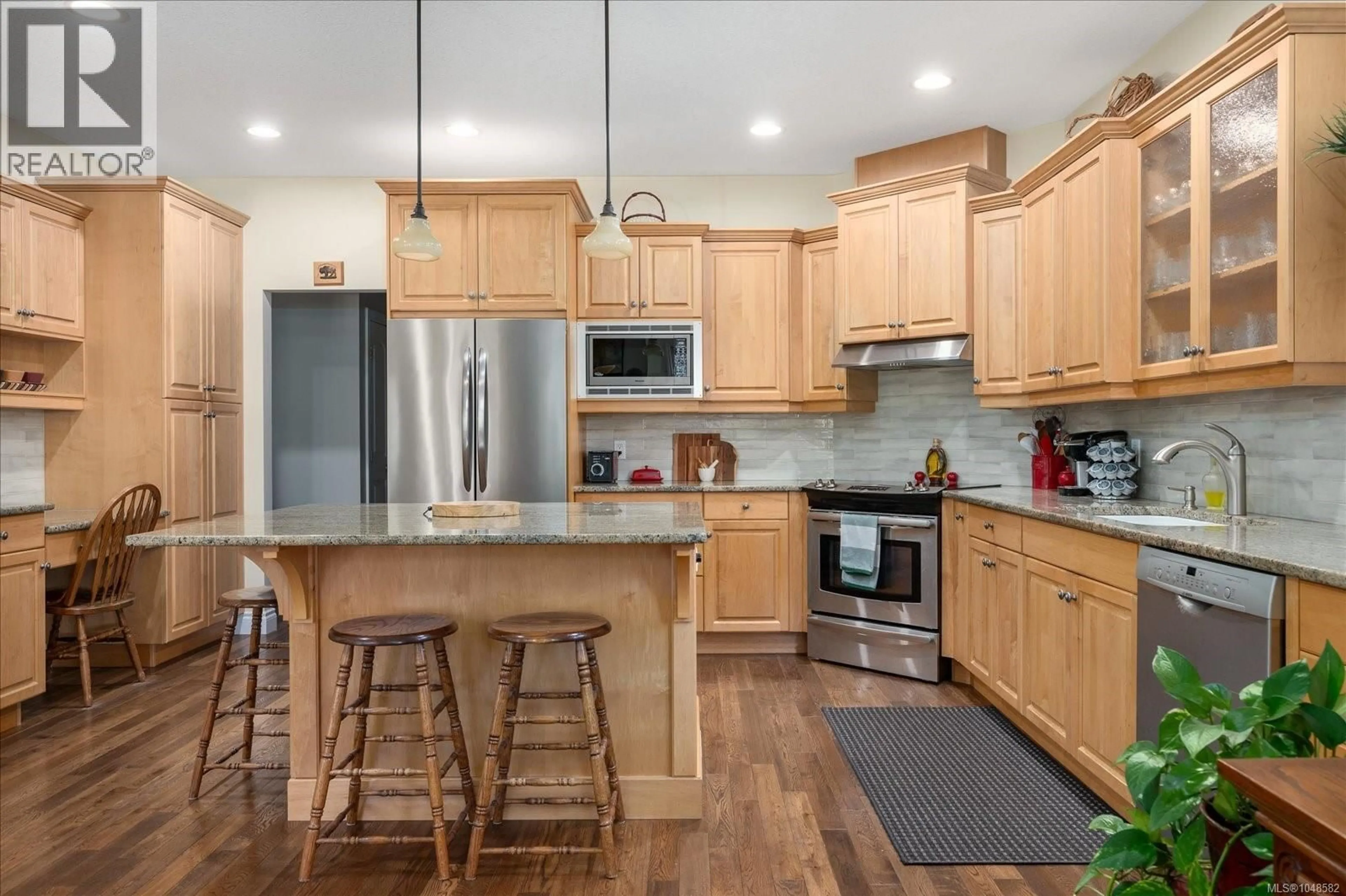Open concept kitchen, unknown for 601 MEADOW DRIVE, French Creek British Columbia V9K2T2