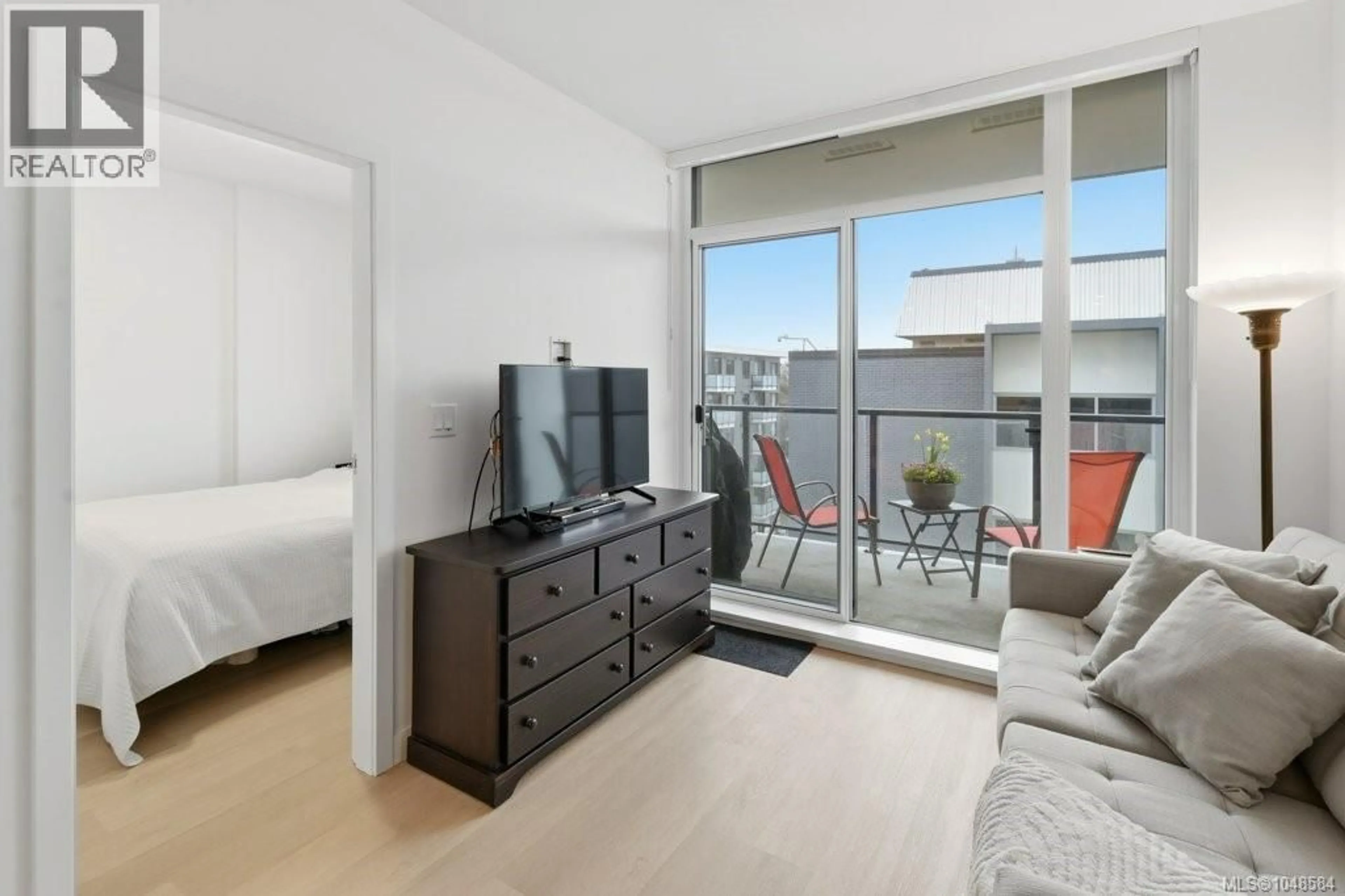 A pic of a room for 606 - 1100 YATES STREET, Victoria British Columbia V8V0H5