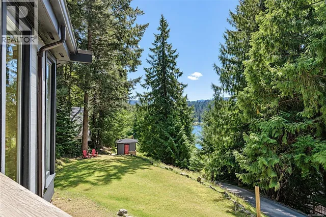 287 CUSHEON LAKE ROAD, Salt Spring 4