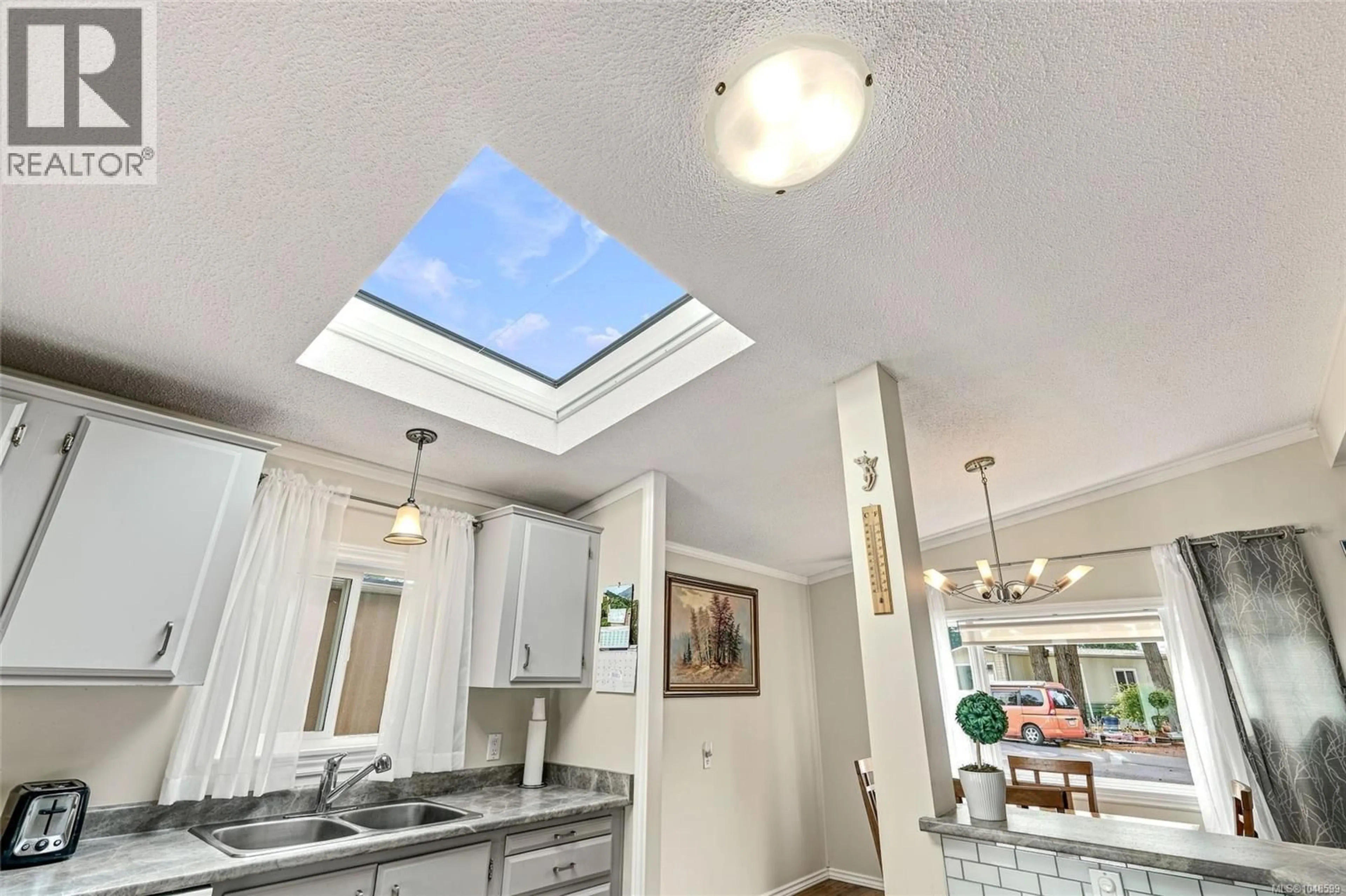 Open concept kitchen, ceramic/tile floor for 64 - 5854 TURNER ROAD, Nanaimo British Columbia V9T2N6