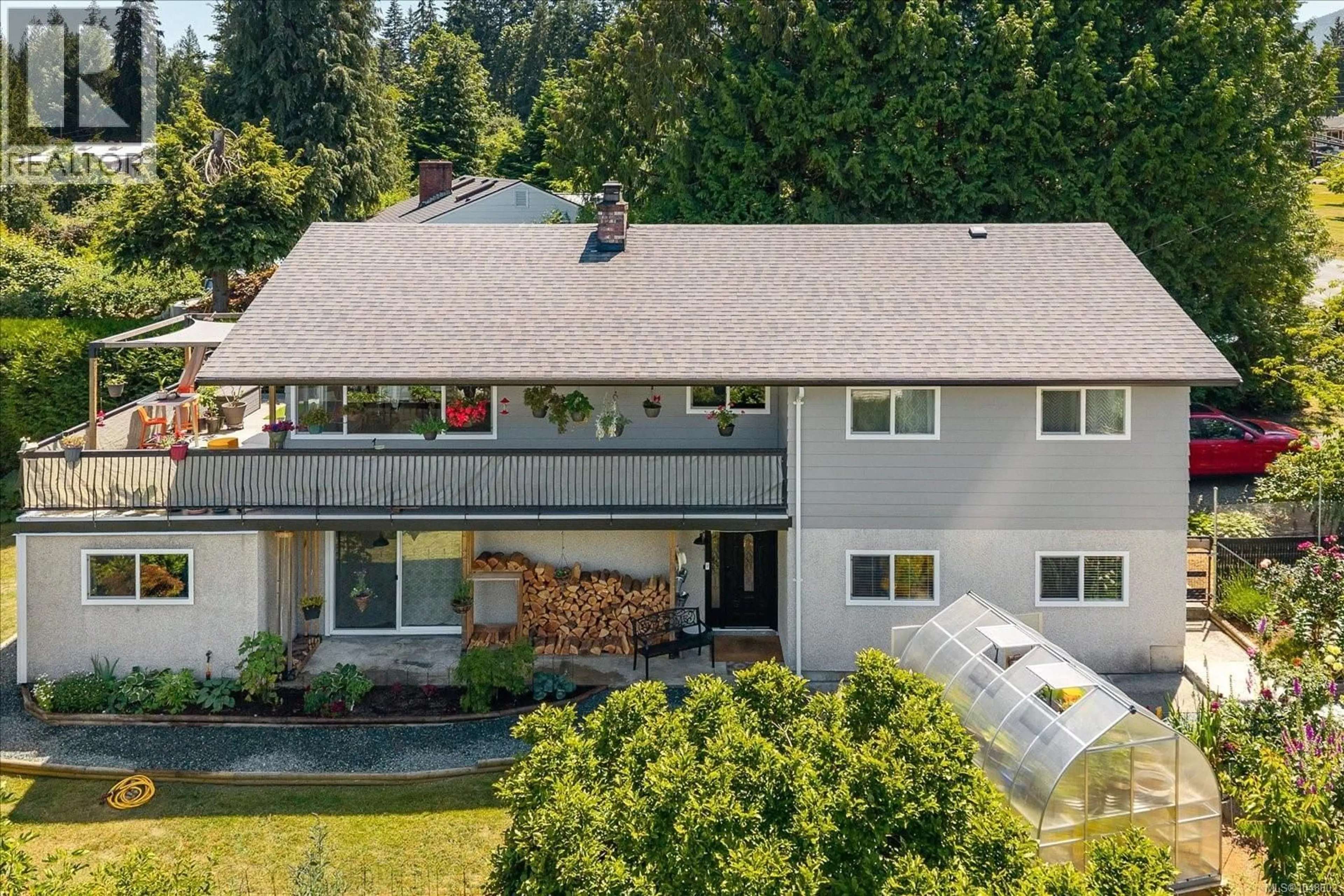 A pic from outside/outdoor area/front of a property/back of a property/a pic from drone, mountain view for 11041 CHEMAINUS ROAD, Ladysmith British Columbia V9G1Z2