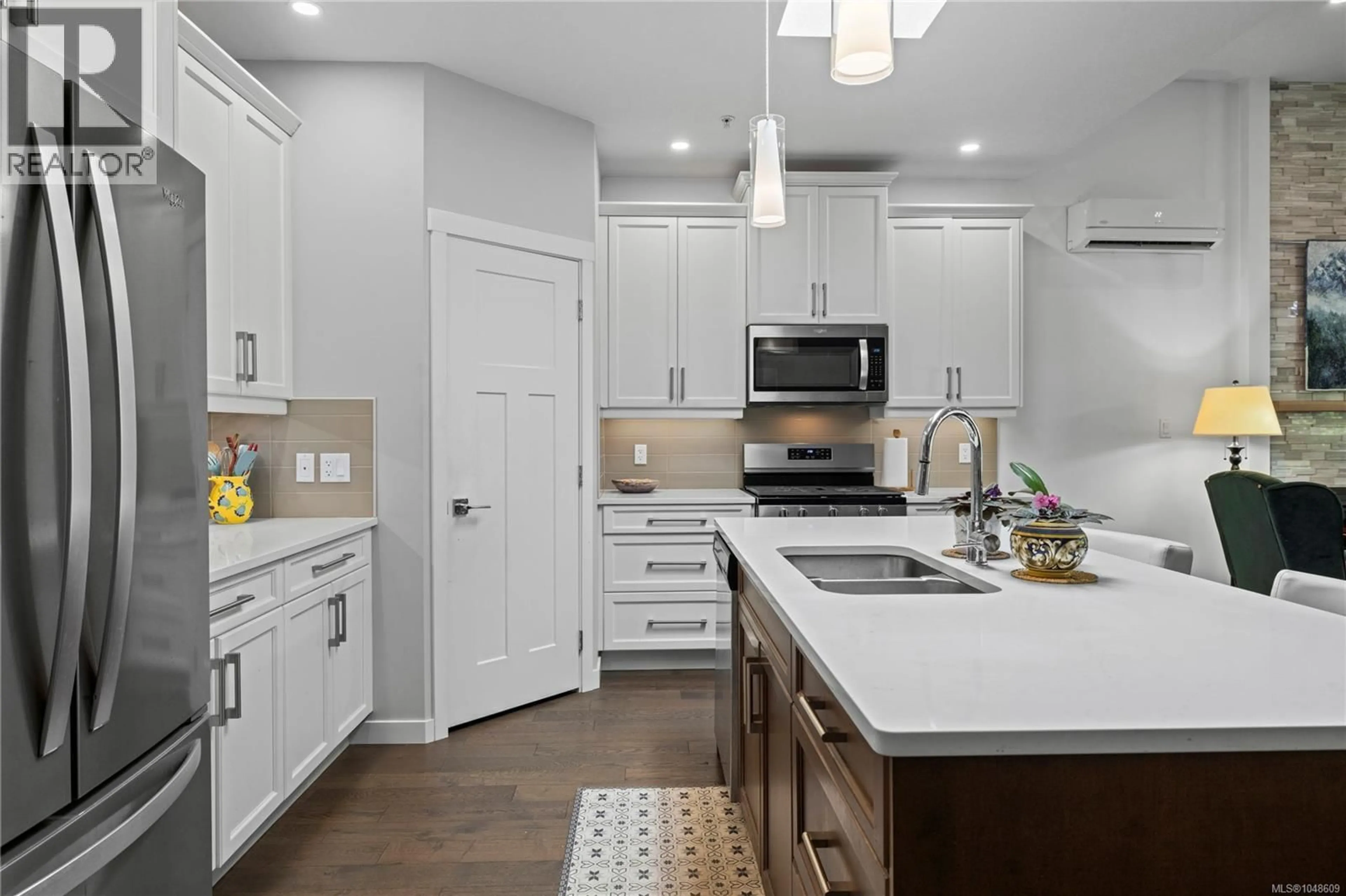 Open concept kitchen, ceramic/tile floor for 4100 EMERALD WOODS PLACE, Nanaimo British Columbia V9T0K6