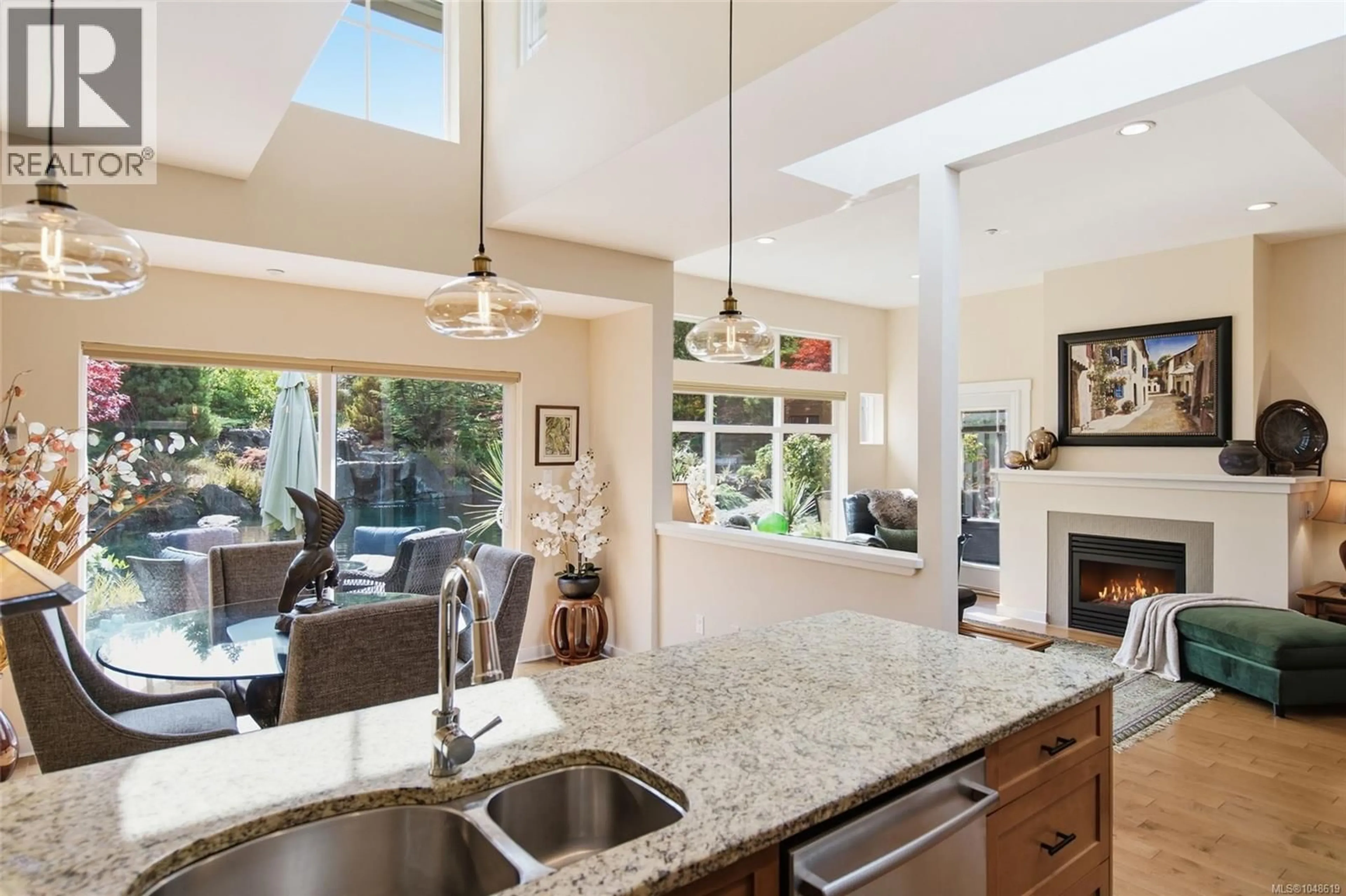 Open concept kitchen, ceramic/tile floor for 17 - 500 CORFIELD STREET SOUTH, Parksville British Columbia V9P0A8
