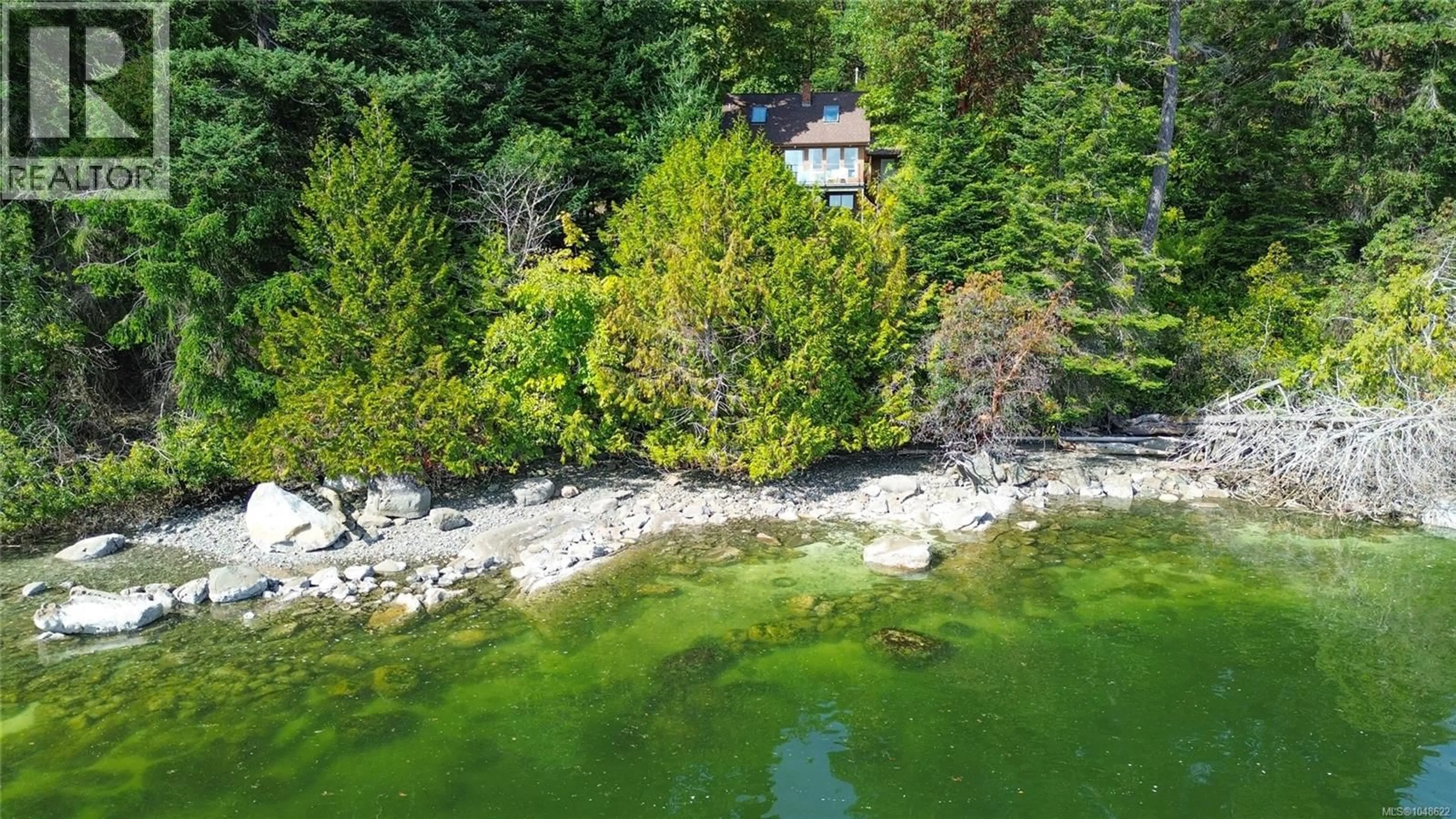 A pic from outside/outdoor area/front of a property/back of a property/a pic from drone, water/lake/river/ocean view for 124 CLAM BAY ROAD, Thetis Island British Columbia V0R2Y0