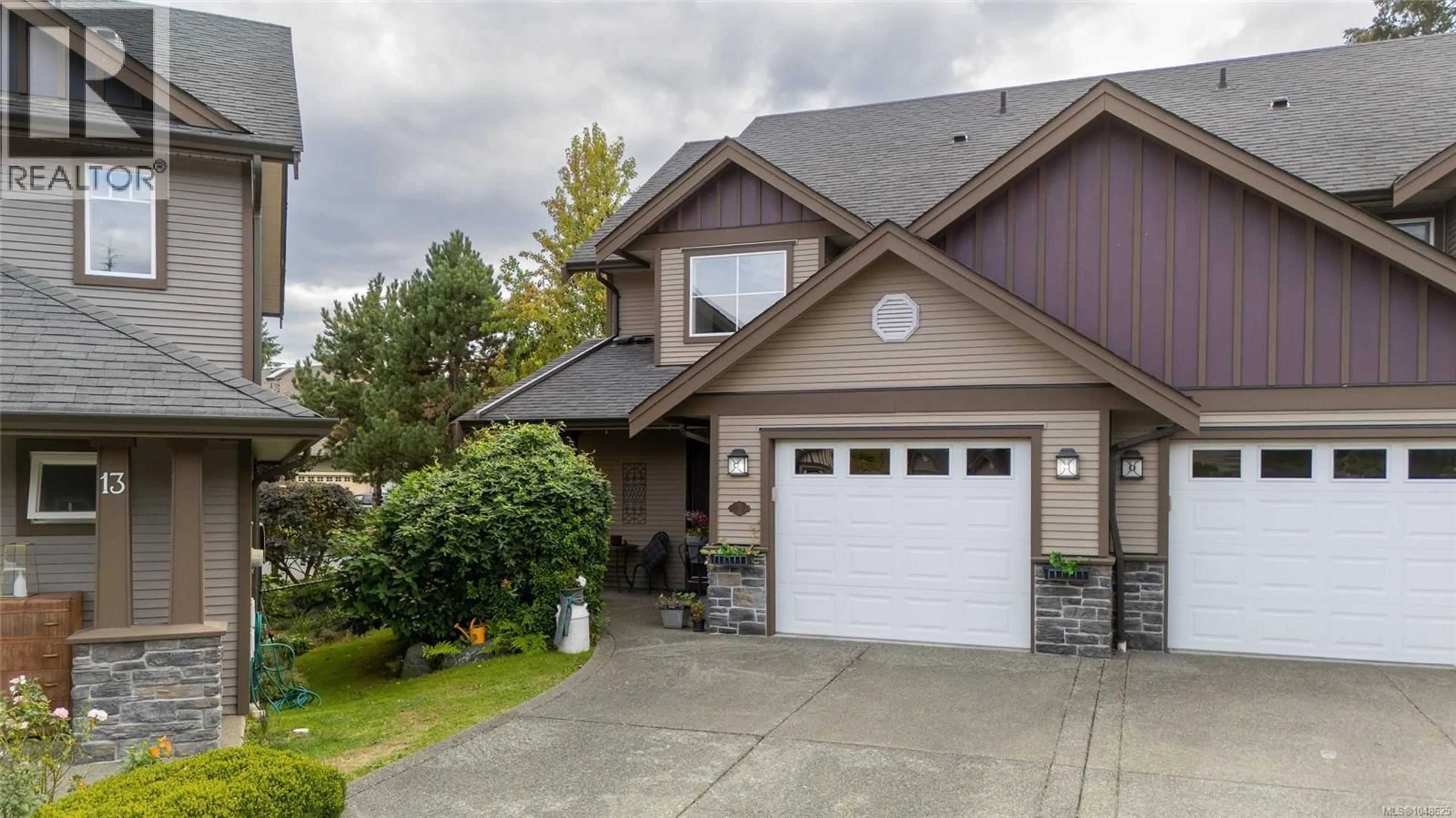 Home with vinyl exterior material, street for 14 - 6250 PALAHI ROAD, Duncan British Columbia V9L6Z3