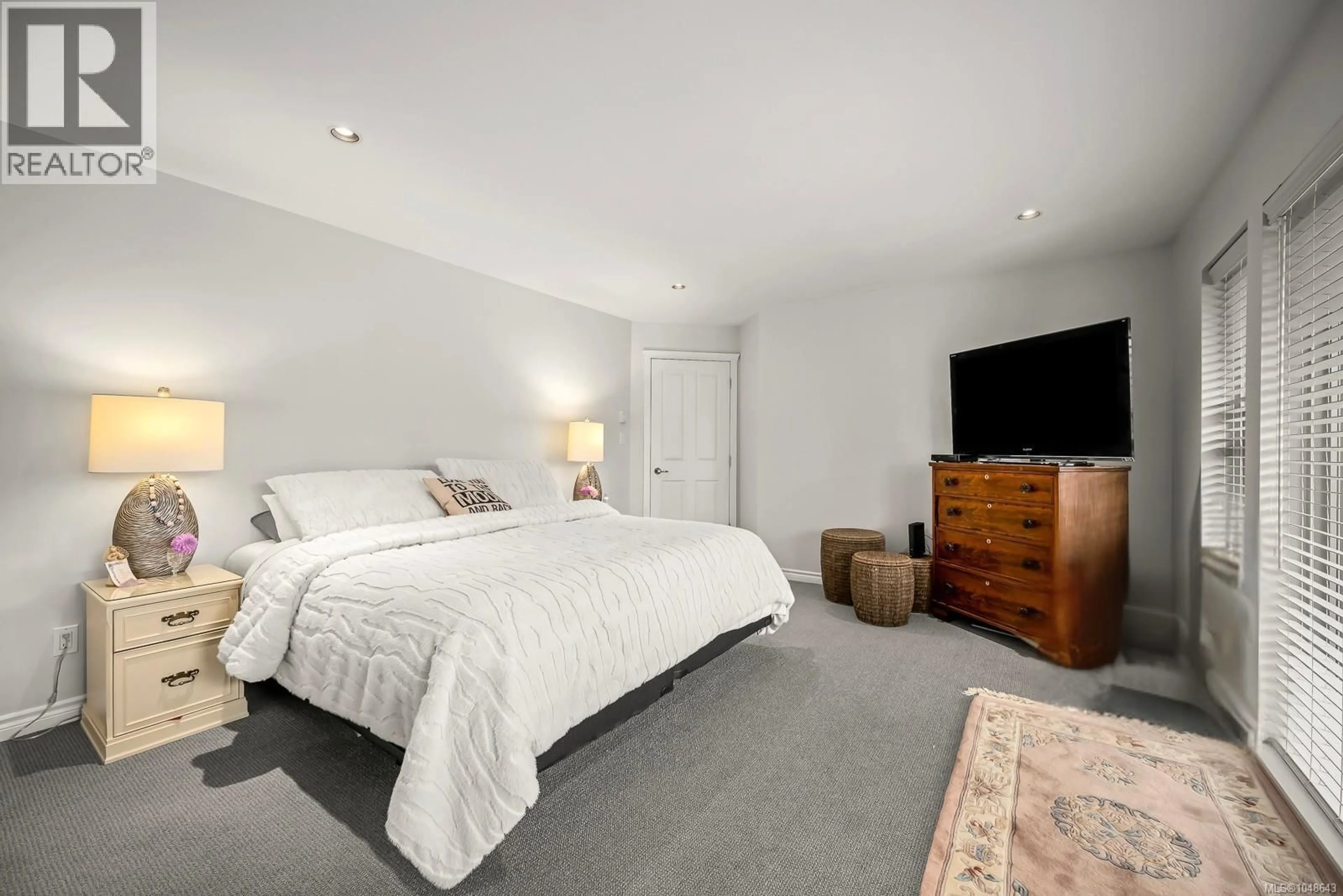 A pic of a room for 204 - 1705 COMOX AVENUE, Comox British Columbia V9M3M1