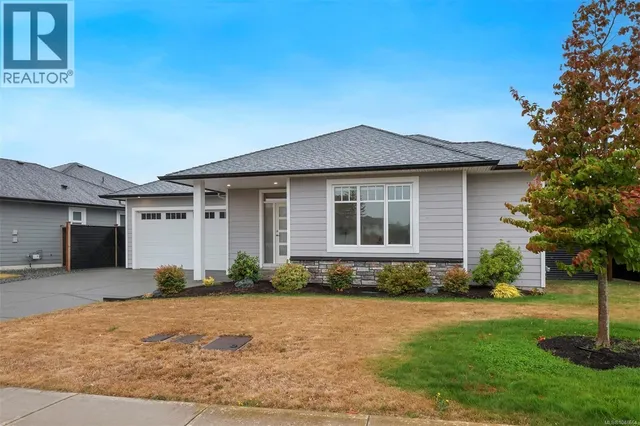 859 LABRADOR DRIVE, Comox 3