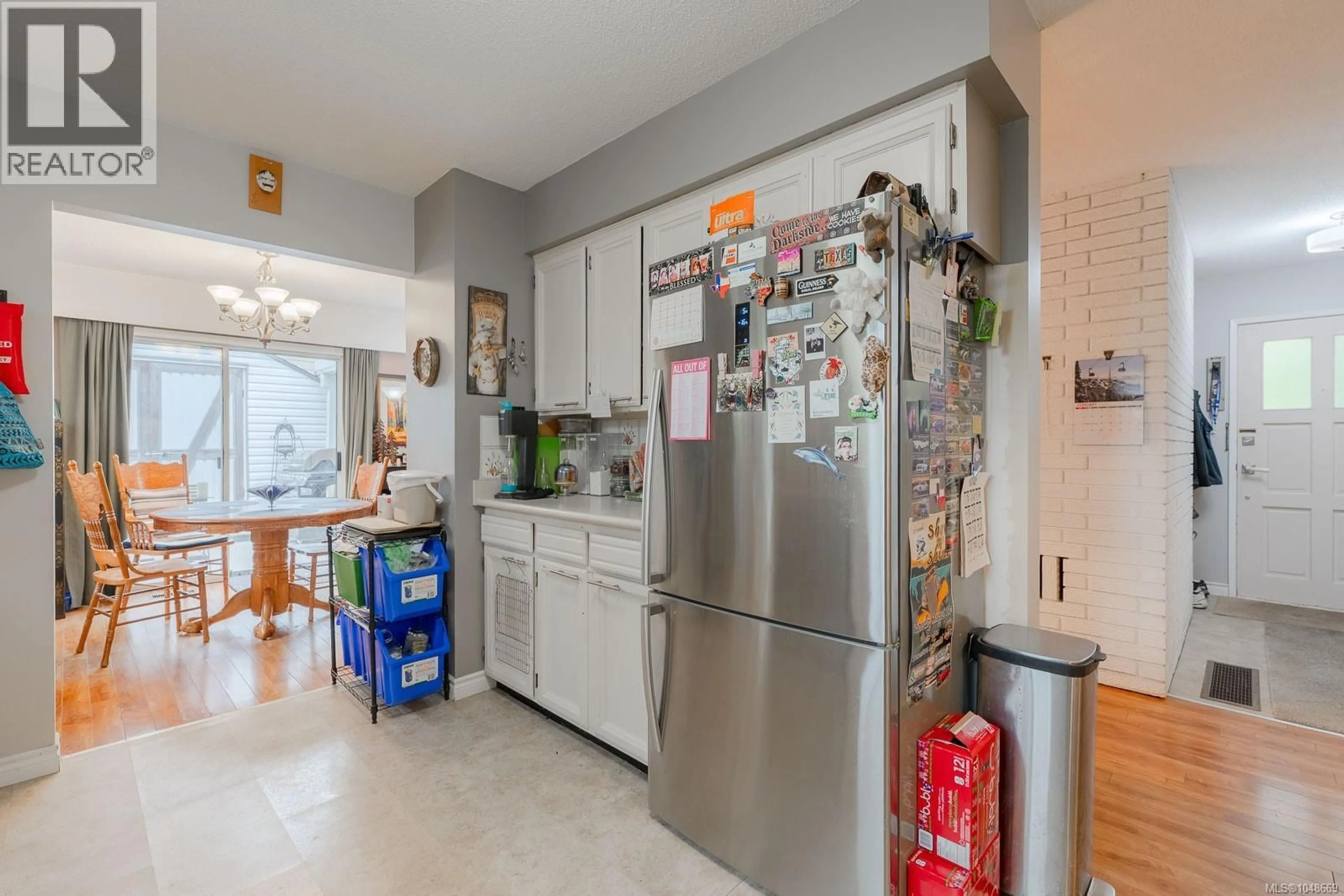 Standard kitchen, unknown for 395 DOGWOOD DRIVE, Ladysmith British Columbia V9G1B7