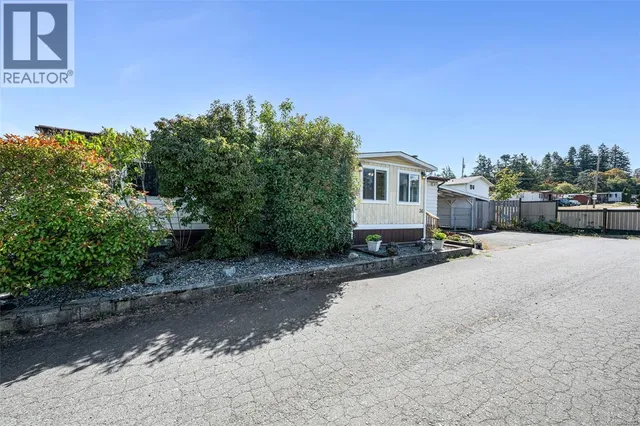 36 - 1545 MIDDLE ROAD, Esquimalt 2